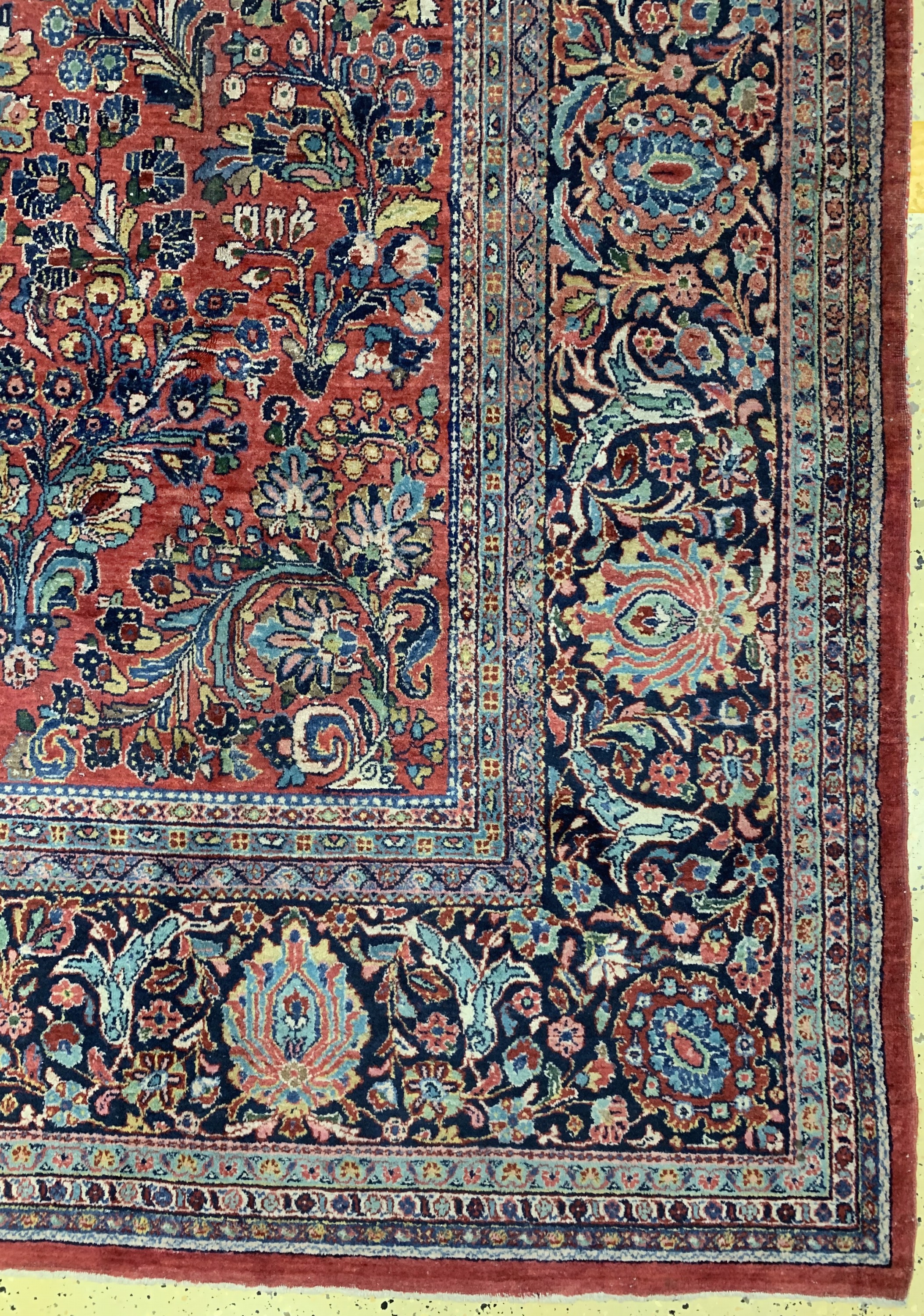 Detail a: Us Re-Import Sarogh, Persien, um 1920/1930,Wolle auf Baumwolle, ca. 614 x 314 cm, EHZ: 2-3(kleines Loch).