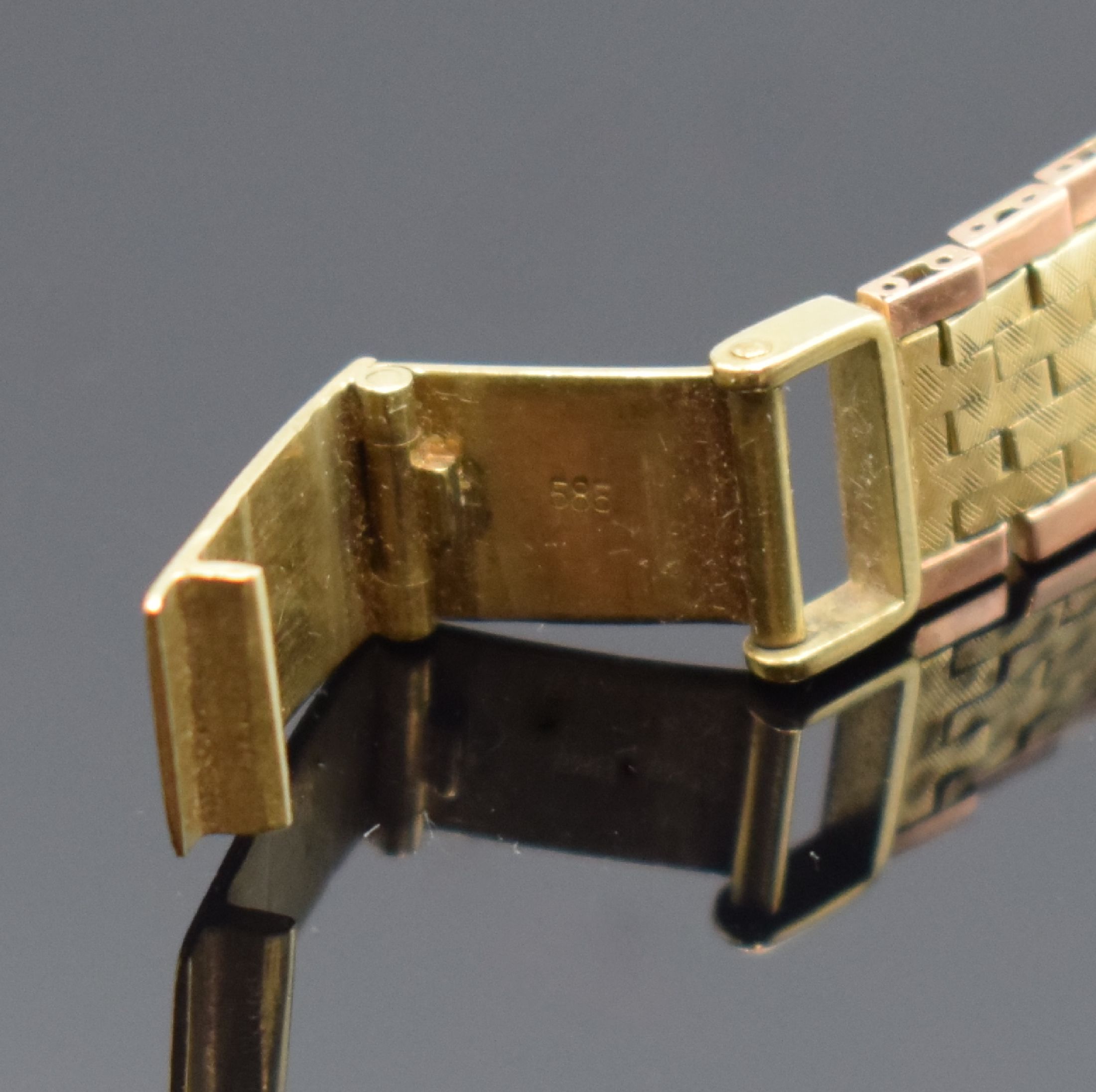 Detail b: CITO Damenarmbanduhr in GG 585/000, Schweiz um 1960, Handaufzug, Boden aufgedr., Band in GG/RG 585/000, Glas facett., silb. Zifferbl. altersb. ...