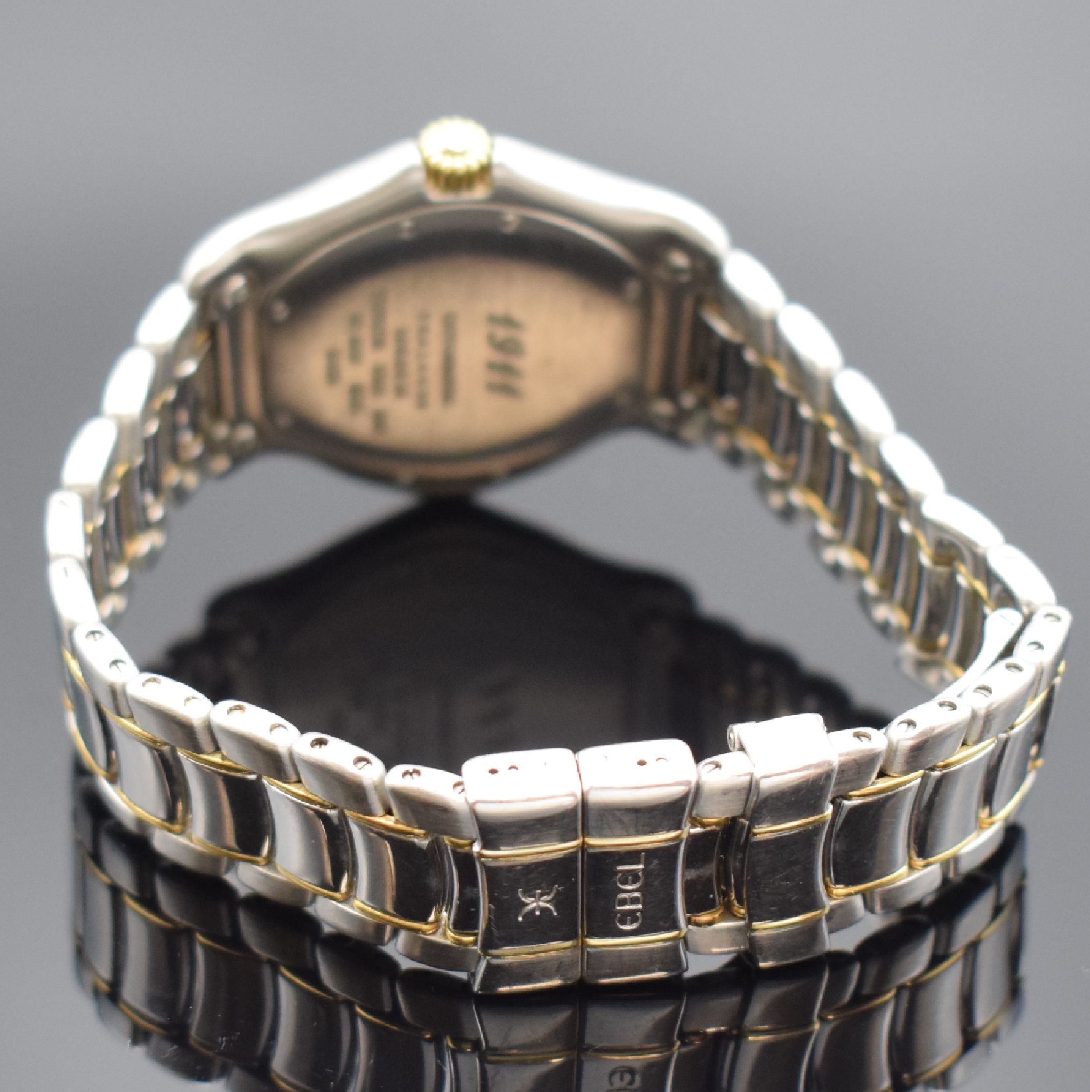 Detail b: EBEL 1911 Herrenarmbanduhr Referenz 1080916, Schweiz um 2000, Automatik, Edelstahl/Gold komb., Gliederband m. Faltschl., weißes Zifferbl. m. gold. ...