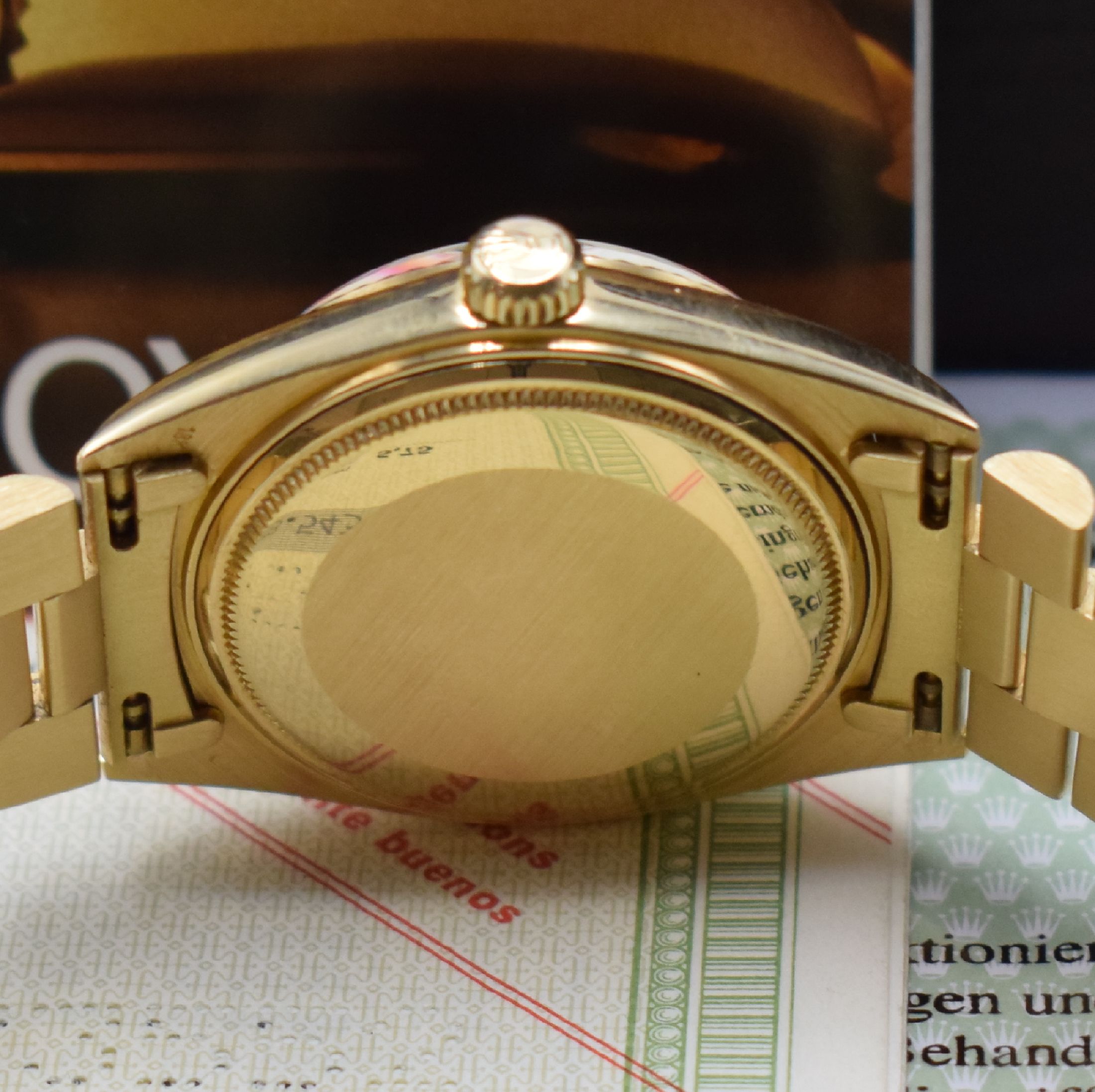 Detail g: ROLEX feine und extrem seltene Herrenarmbanduhr Day-Date mit Stella Burgundy- / Oxblood-Zifferblatt in GG 750/000 inklusive original Papieren ...