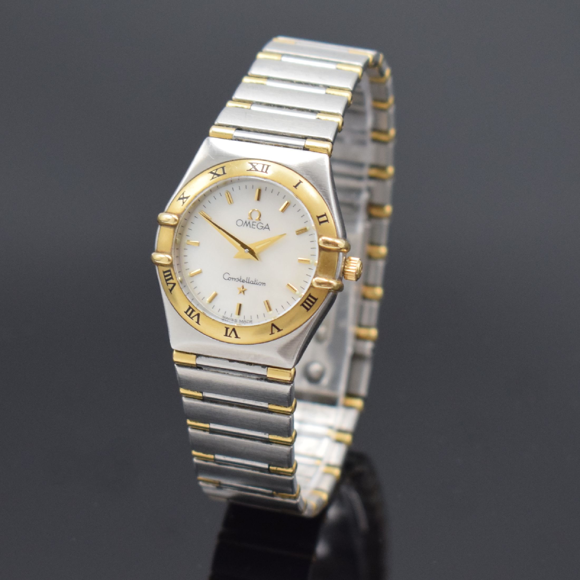 OMEGA Damenarmbanduhr Serie Constellation Referenz 795.1021, Schweiz um 2000, Edelstahl/Gold kombiniert inkl. Gliederband m. Faltschl., Boden m. ...