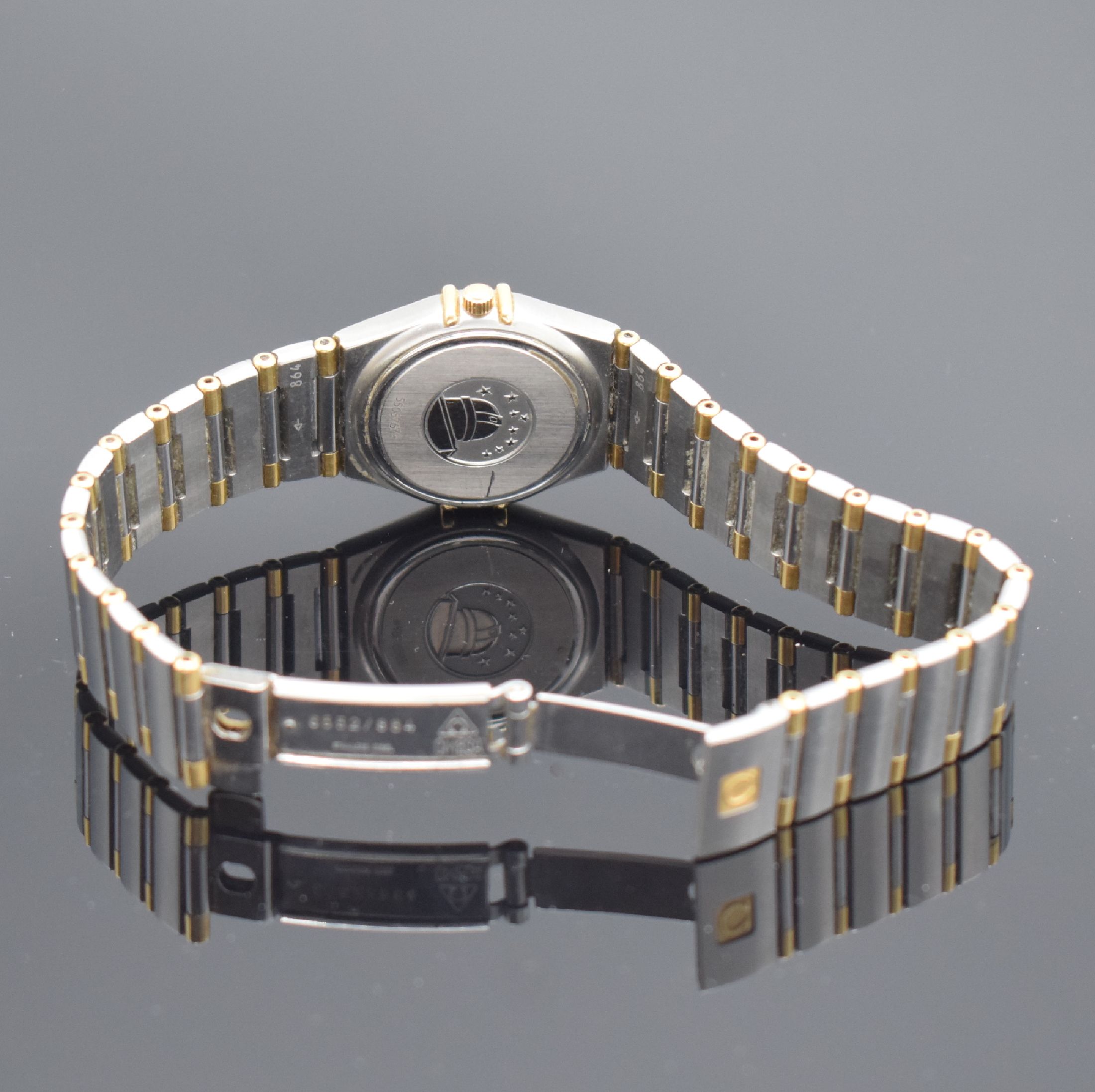 Detail d: OMEGA Damenarmbanduhr Serie Constellation Referenz 795.1021, Schweiz um 2000, Edelstahl/Gold kombiniert inkl. Gliederband m. Faltschl., Boden m. ...