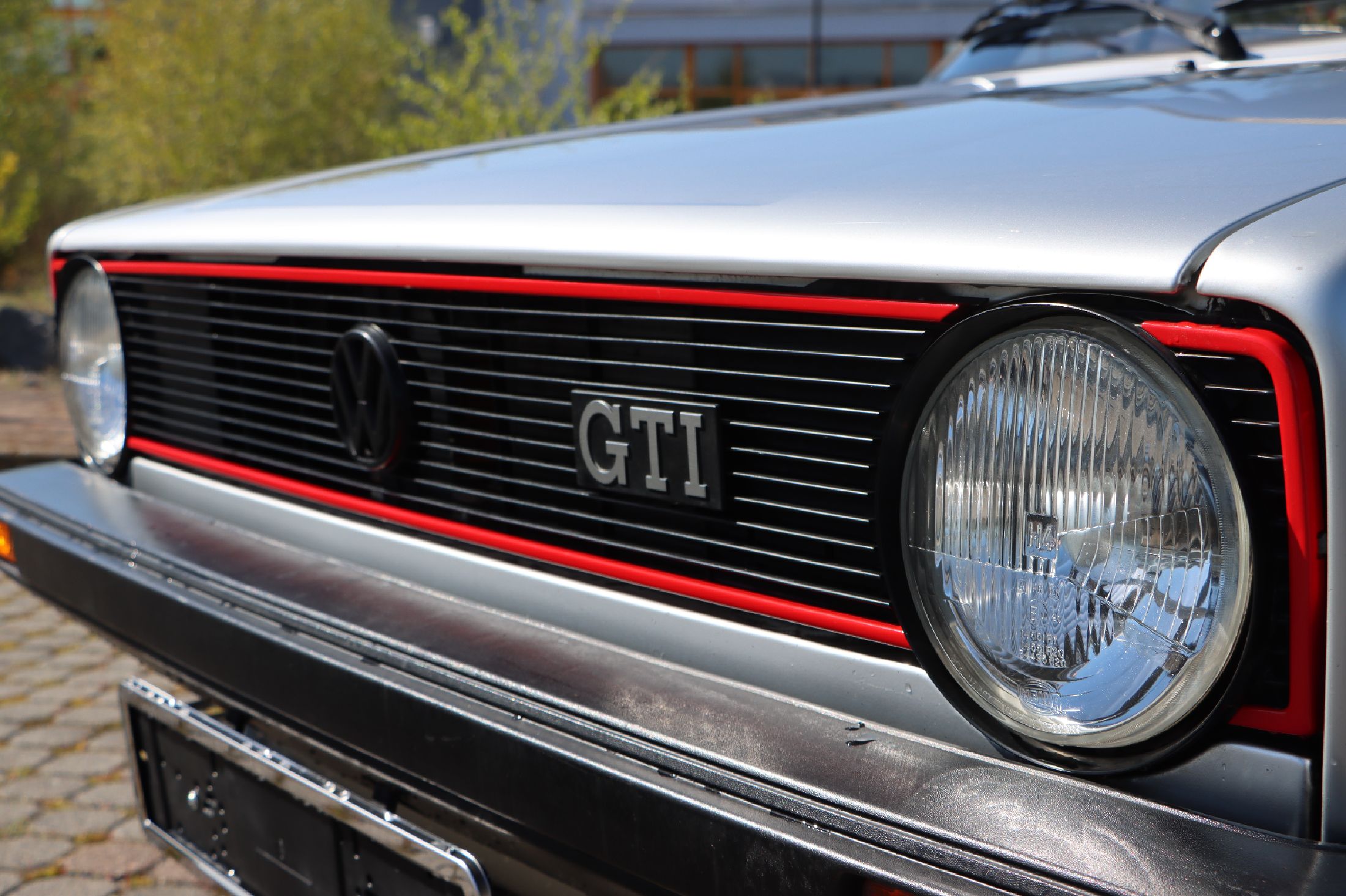 Detail c: VW 1er Golf GTI, Fahrgestellnummer: WVWZZZ17ZDW654014, EZ 11/1983, 1. Hand, Laufleistung ca. 140.000 km abgelesen, HU 02/2025, H zulassungsfähig, 82 ...