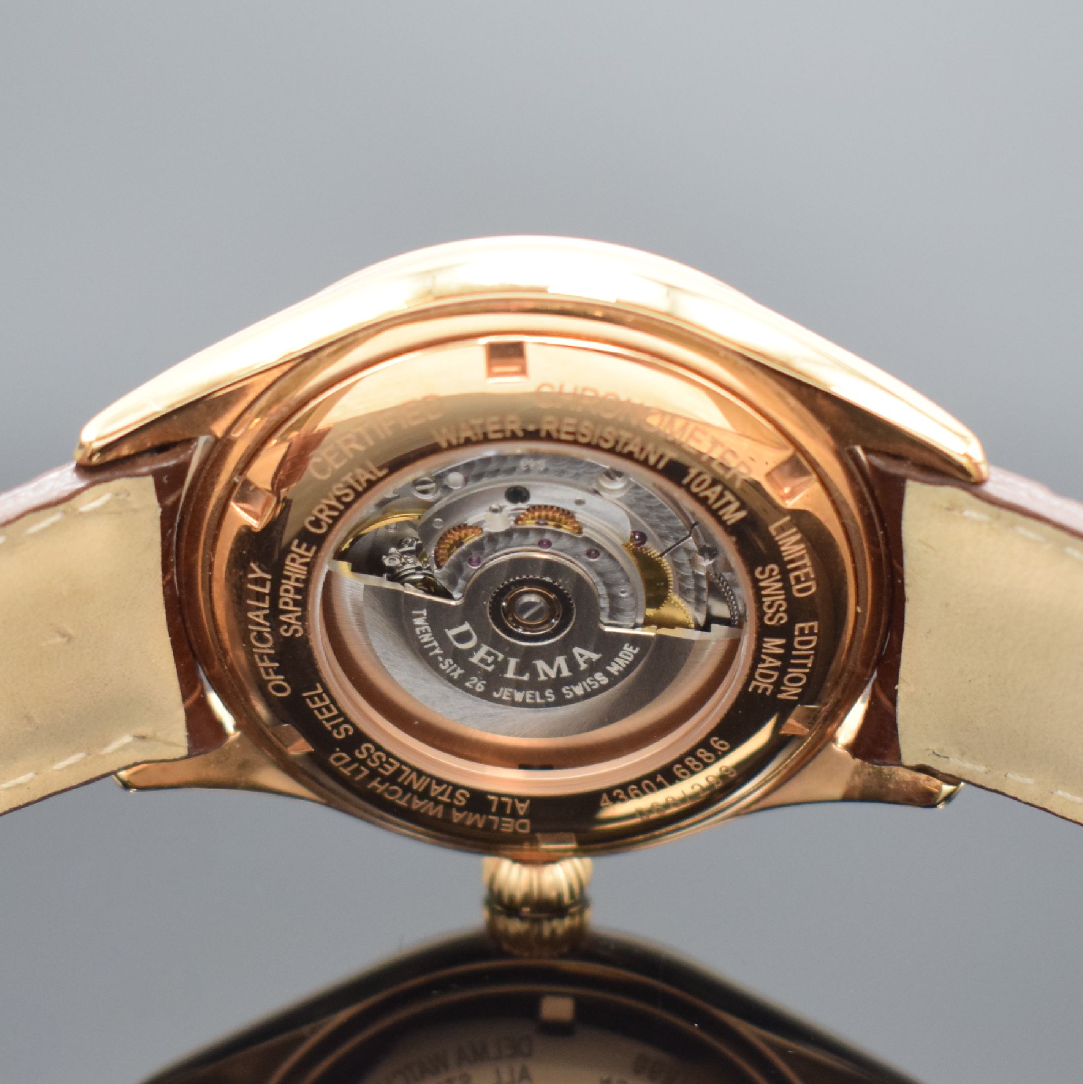 Detail e: DELMA limitierter Armbandchronometer, Schweiz um 2020, Automatik, auf 299 Stück limitiertes Modell, verg. Geh. beids. vergl., orig. Lederband m. ...