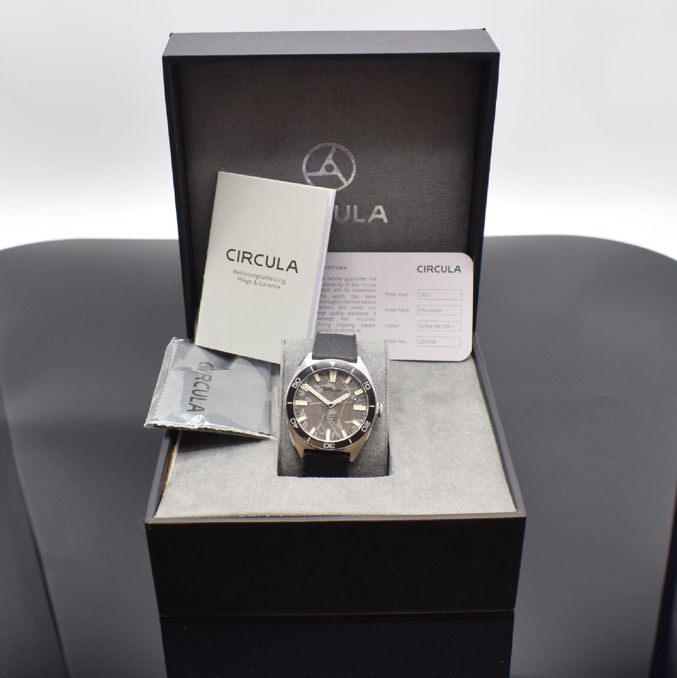 Detail e: CIRCULA Aquasport auf 99 Stück limitierte Herrenarmbanduhr in Stahl, Deutschland lt. beil. Zertifikat 2021, Automatik, Boden und Krone verschr., ...