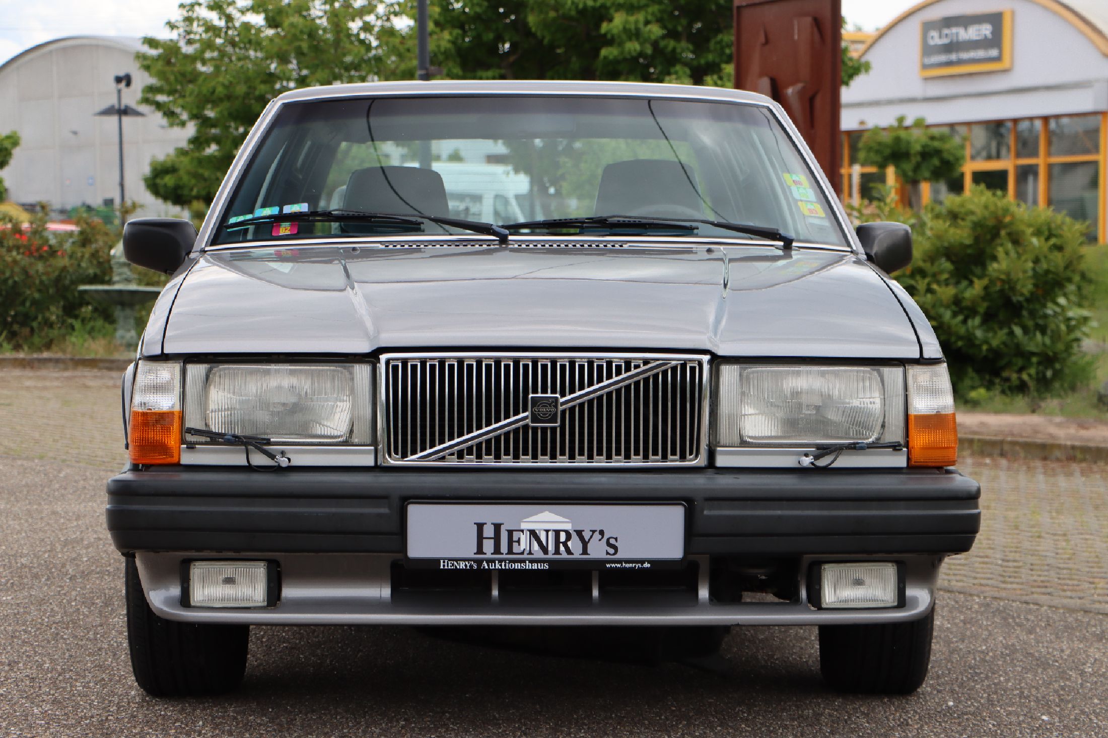 Detail a: Volvo 760 GLE, Fahrgestellnummer: YV1704687F2146251, EZ 04/1985, Laufleistung ca. 326.000 km abgelesen, HU 03/2024, 115 kW/156 PS, 6 Zylinder, ...