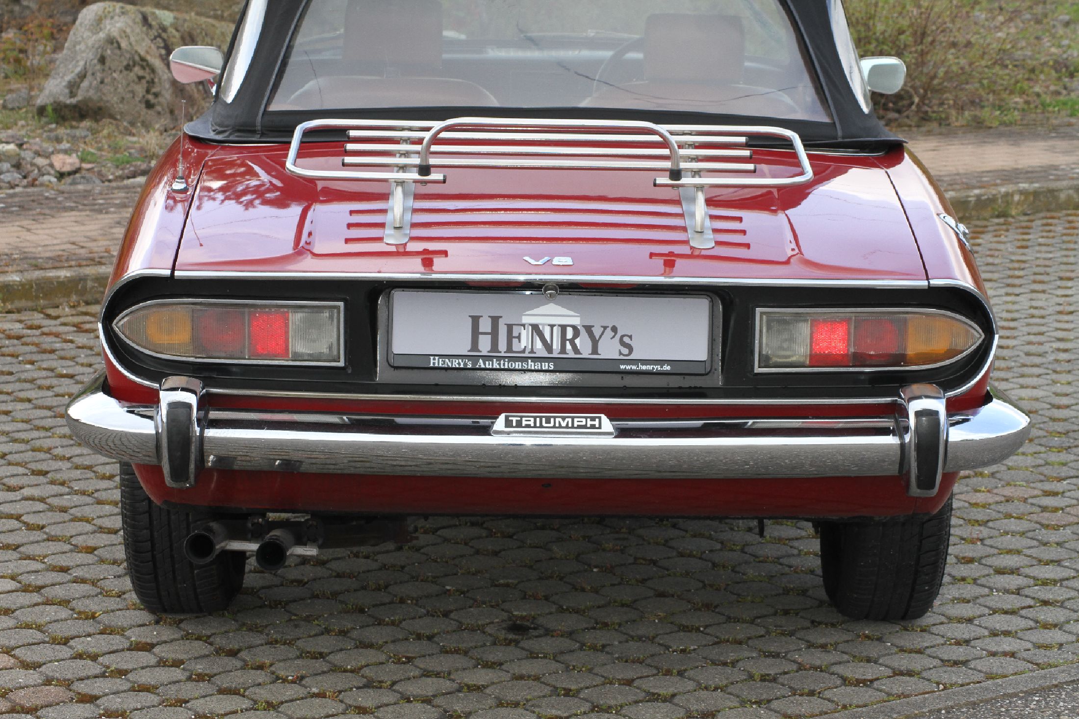 Detail e: Triumph Stag, Fahrgestellnummer: LD21233BW, EZ 07/1973, Fahrzeughalter unbekannt - ein Eintrag im KFZ Brief, Laufleistung ca. 57.150 meilen ...