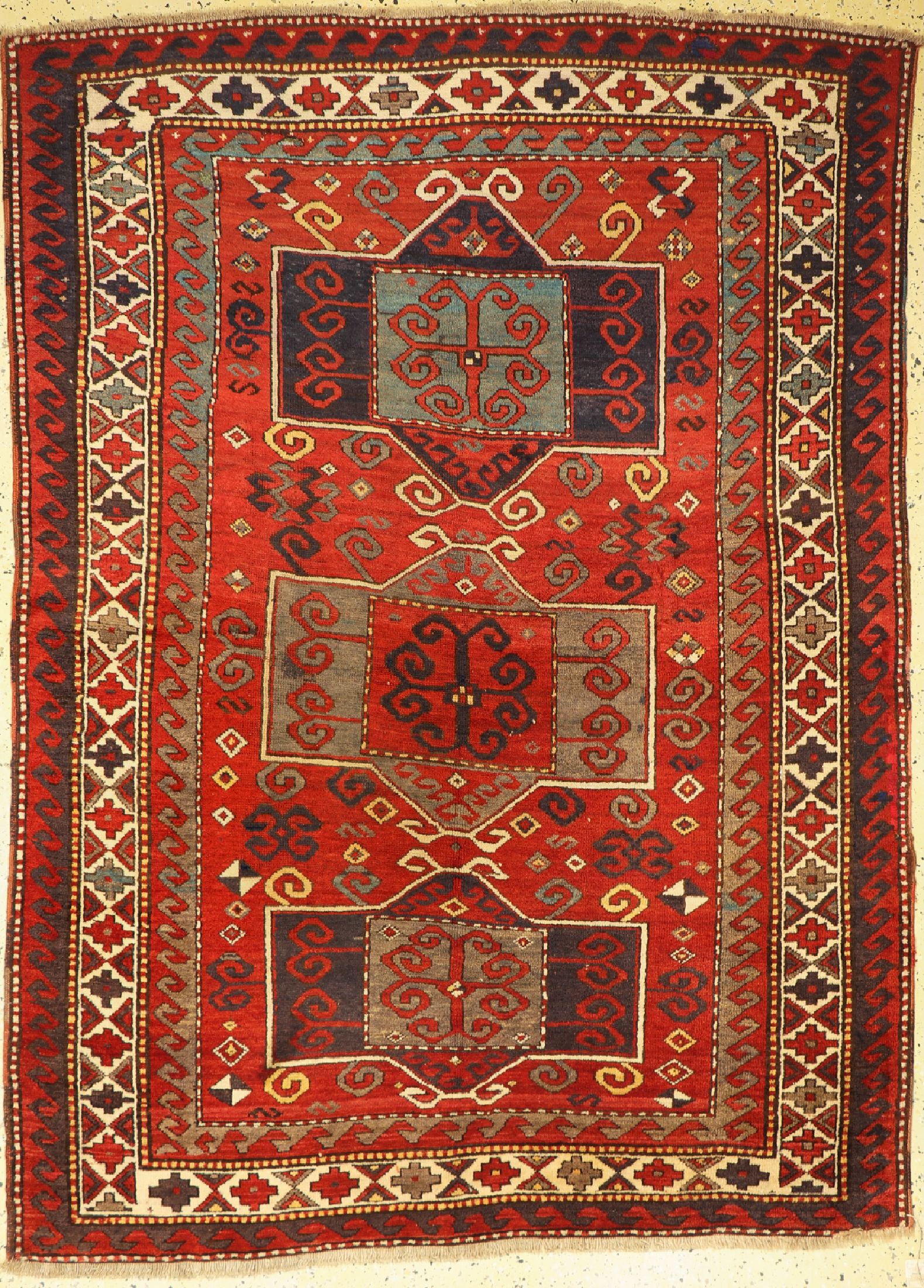 Lori Pampak antik, Kaukasus, 19.Jhd, Wolle auf Wolle, ca. 215 x 157 cm, EHZ: 2-3 (restauriert)