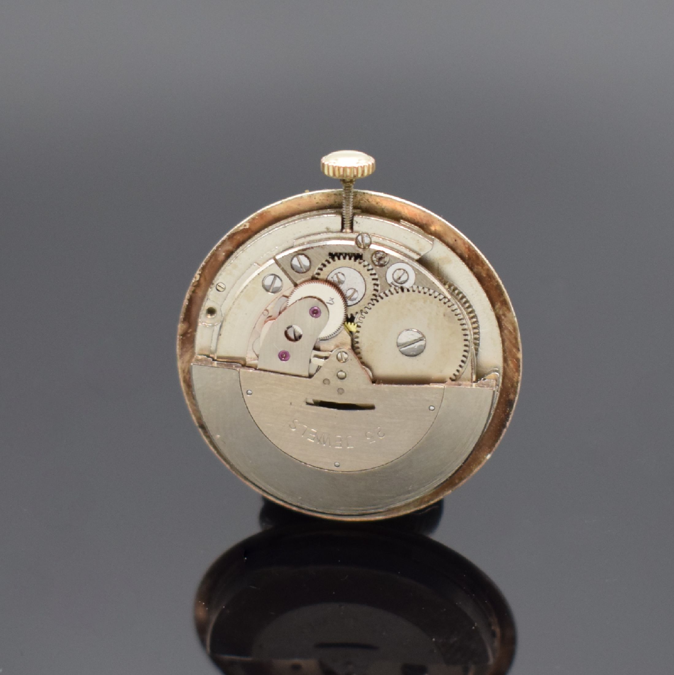 Detail e: CONDOR Herrenarmbanduhr in GG 585/000, Schweiz um 1970, Automatik, Boden aufgedr., silb. Zifferbl. m. aufges. gold. Std.-Ind., gold. Zeiger, Datum b. ...