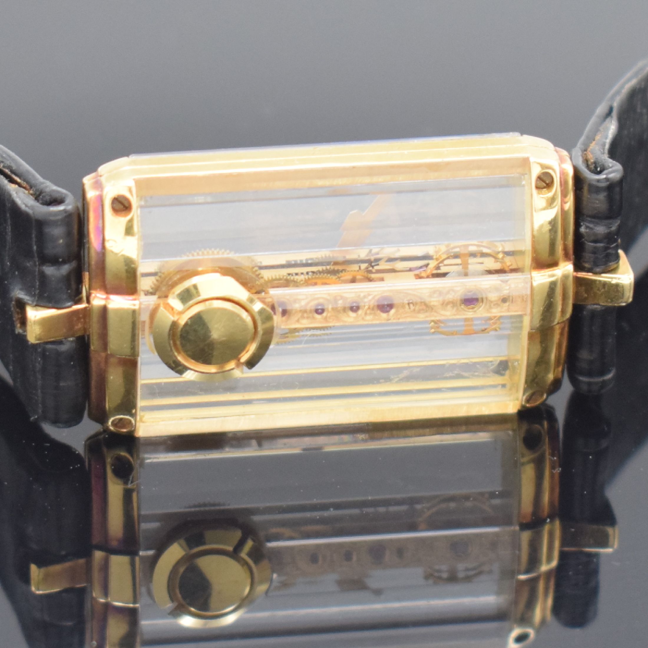 Detail e: CORUM Golden Bridge Armbanduhr in GG 750/000 Referenz 13150, Schweiz um 1990, Handaufzug,orig. Band m. Stiftschl., Boden gegen Geh. 4- fach verschr., ...