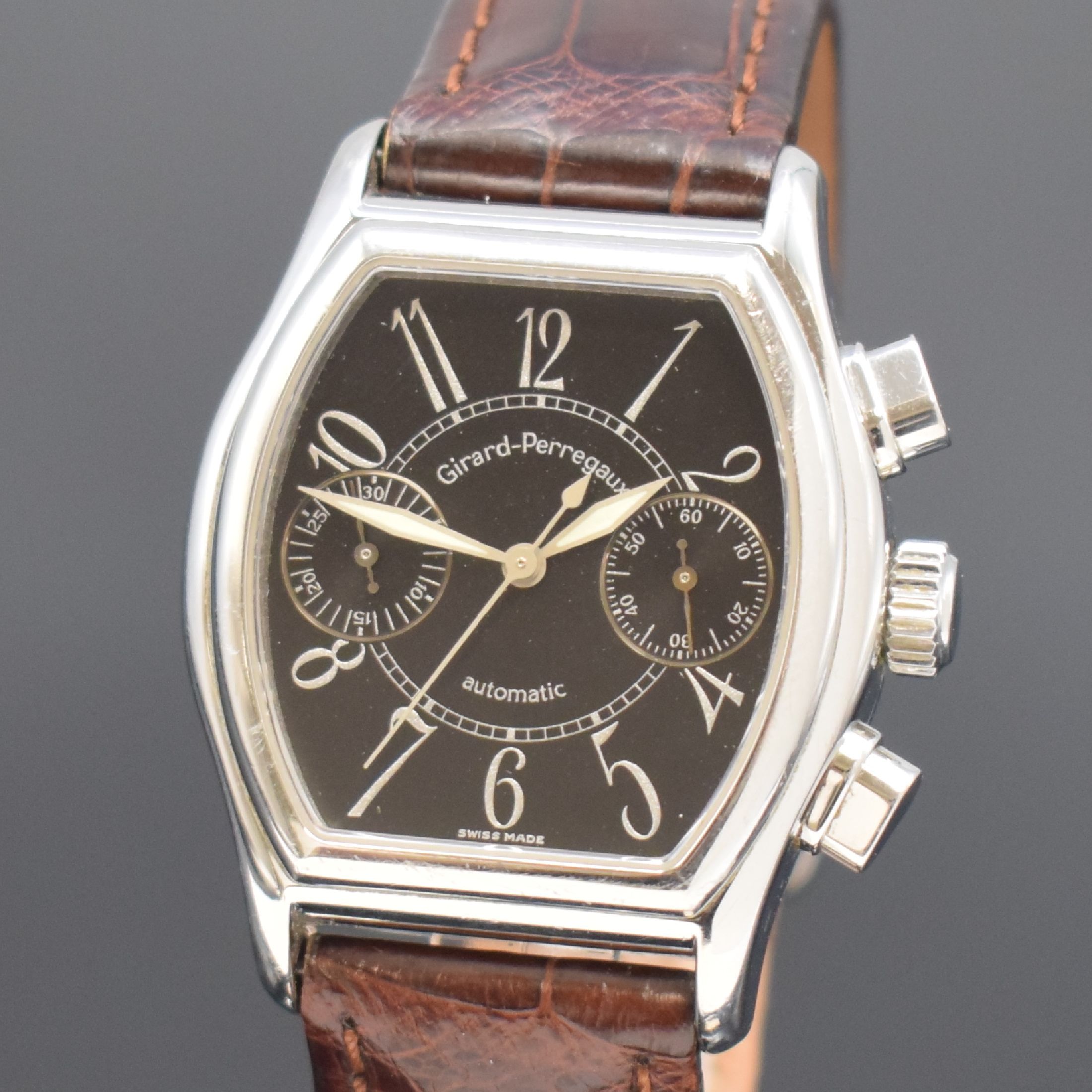 Detail a: GIRARD PERREGAUX Armbandchronograph Serie Richeville Referenz 2750, Schweiz um 1995, Automatik, tonneauförmiges Edelstahlgeh., Boden 7-fach ...