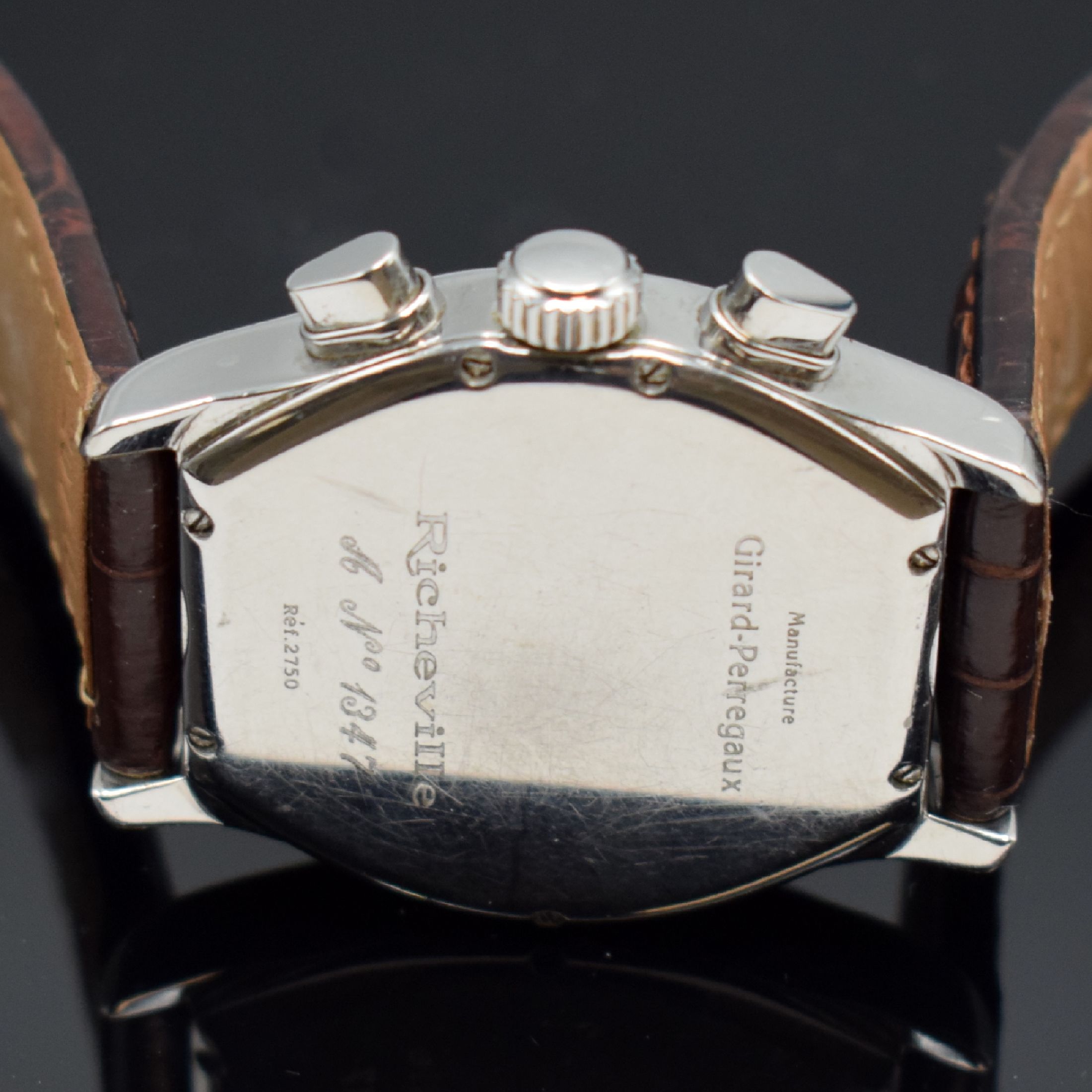 Detail d: GIRARD PERREGAUX Armbandchronograph Serie Richeville Referenz 2750, Schweiz um 1995, Automatik, tonneauförmiges Edelstahlgeh., Boden 7-fach ...