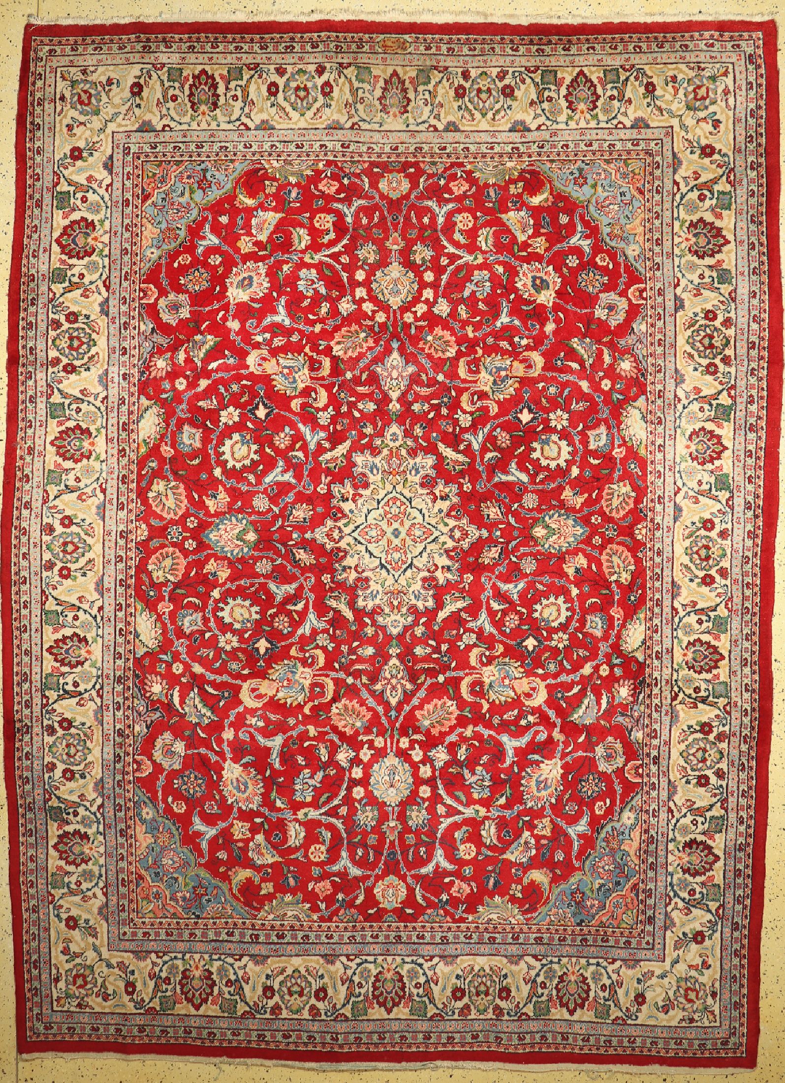 Sarogh Mahal, Persien, um 1960, Wolle auf Baumwolle, ca. 365 x 265 cm, Mottenfraß, EHZ: 3