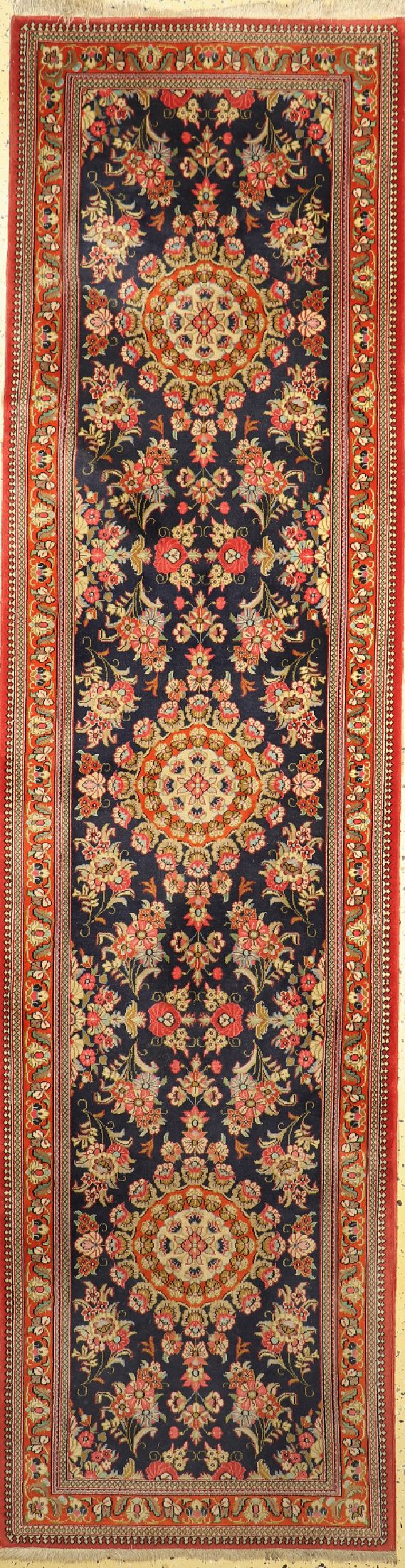 Ghom Kork, Persien, ca. 50 Jahre, Korkwolleauf Baumwolle, ca. 308 x 81 cm, EHZ: 2
