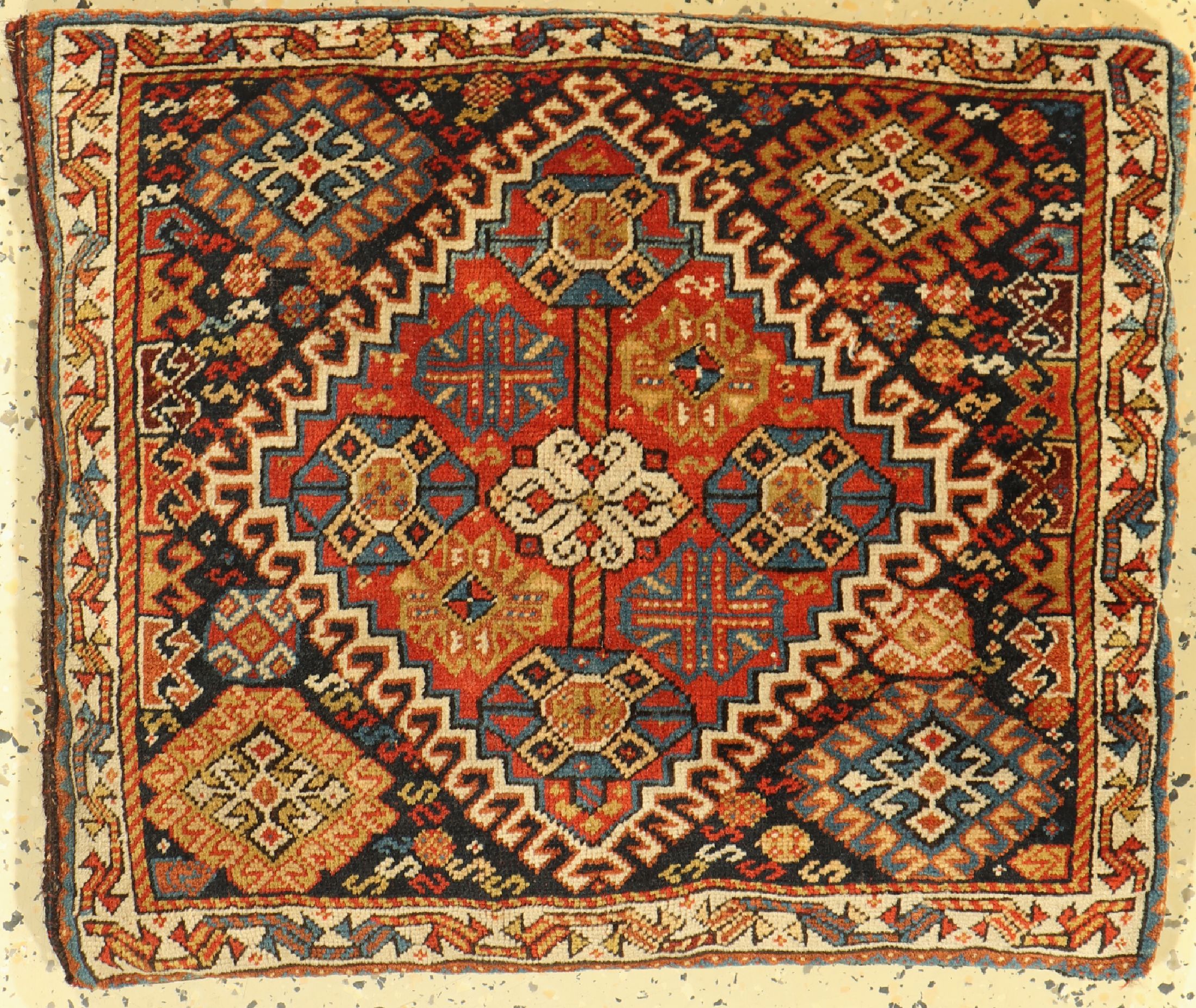 Ghaschgai Kissen antik, Persien, um 1900, Wolle auf Wolle, ca. 64 x 64 cm, EHZ: 2, (Kissen gefüllt)