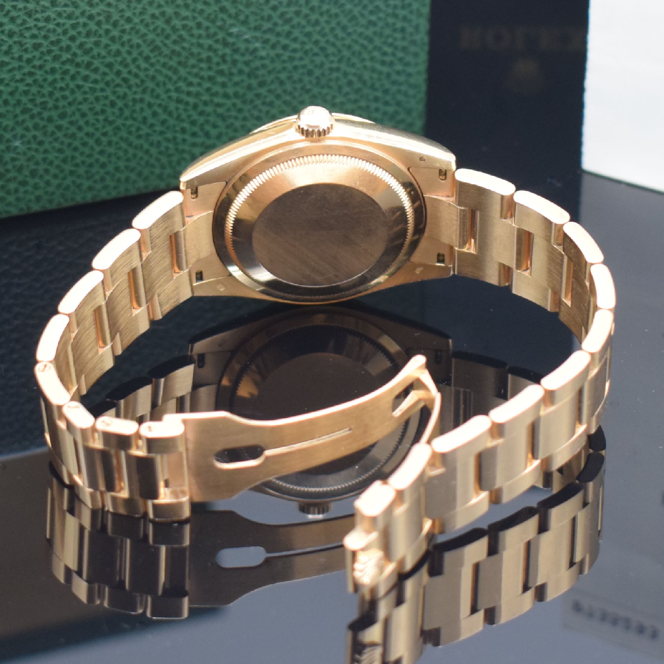 Detail f: ROLEX Herrenarmbanduhr Oyster Perpetual Day- Date Roségold 750/000 Referenz 118205, Automatik, LC 100, P-Serie, Boden und Krone verschr., ab Herst. ...