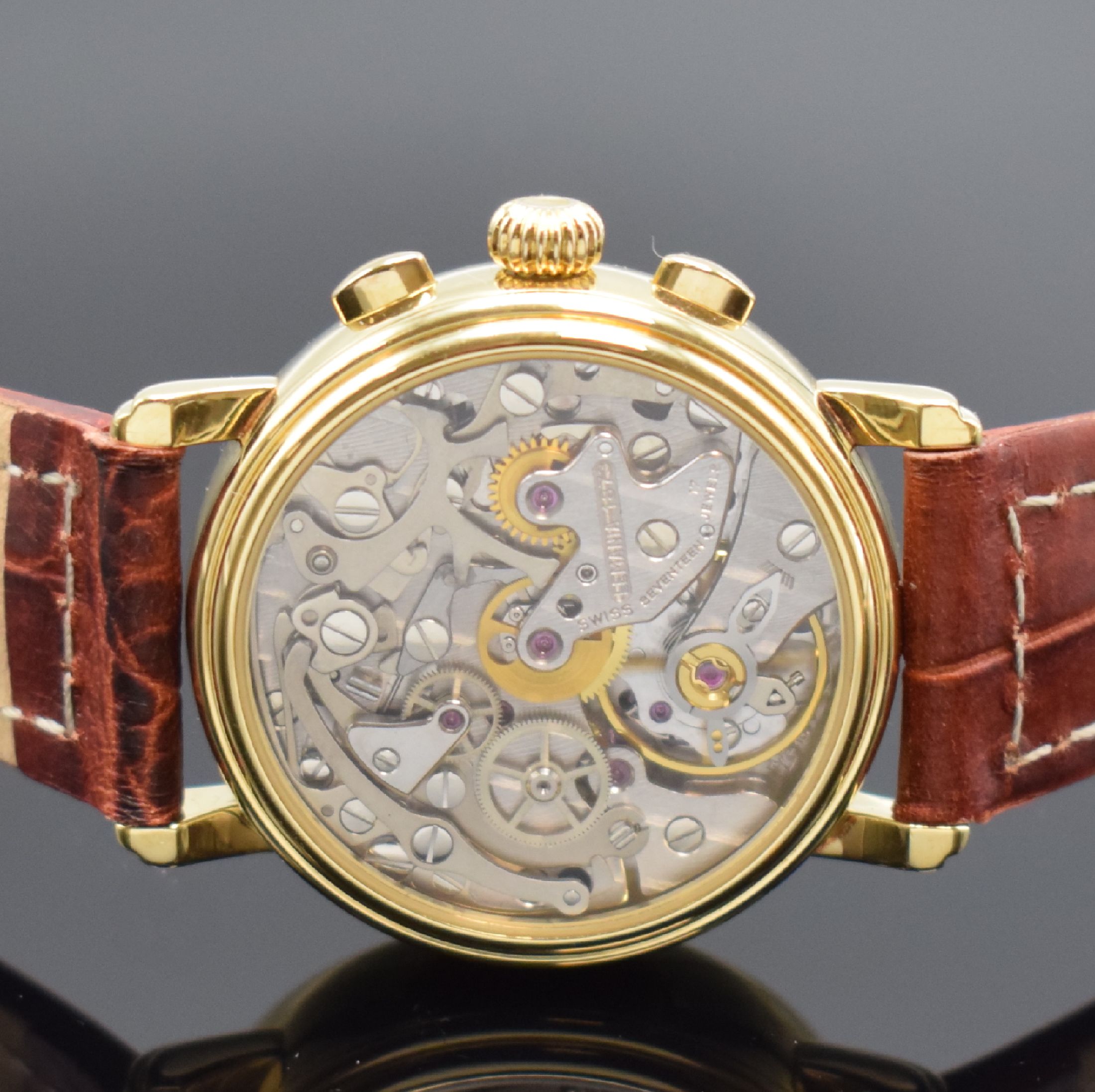 Detail c: DU BOIS seltener Armbandchronograph in GG 750/000, Handaufzug, Schweiz 1990er Jahre, beids. vergl., Boden aufgedr., silb. Zifferbl. m. aufgel. ...