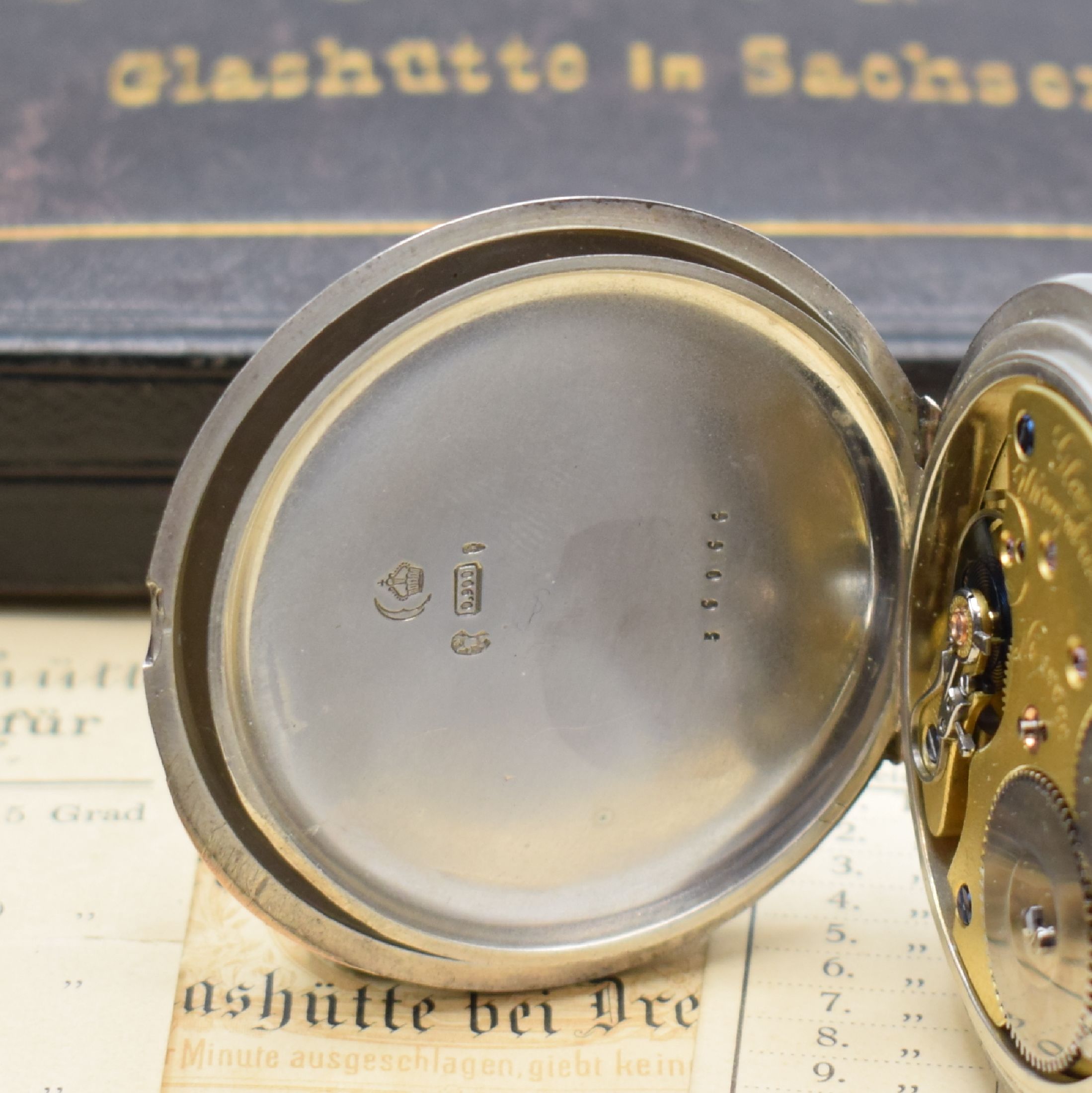 Detail f: UHRENFABRIK UNION GLASHÜTTE IN SACHSEN schwere Silber-Savonette-Taschenuhr mit original Etui, Zertifikat und Gangtabellen, Werk- und Geh.-Nr. 56066, ...
