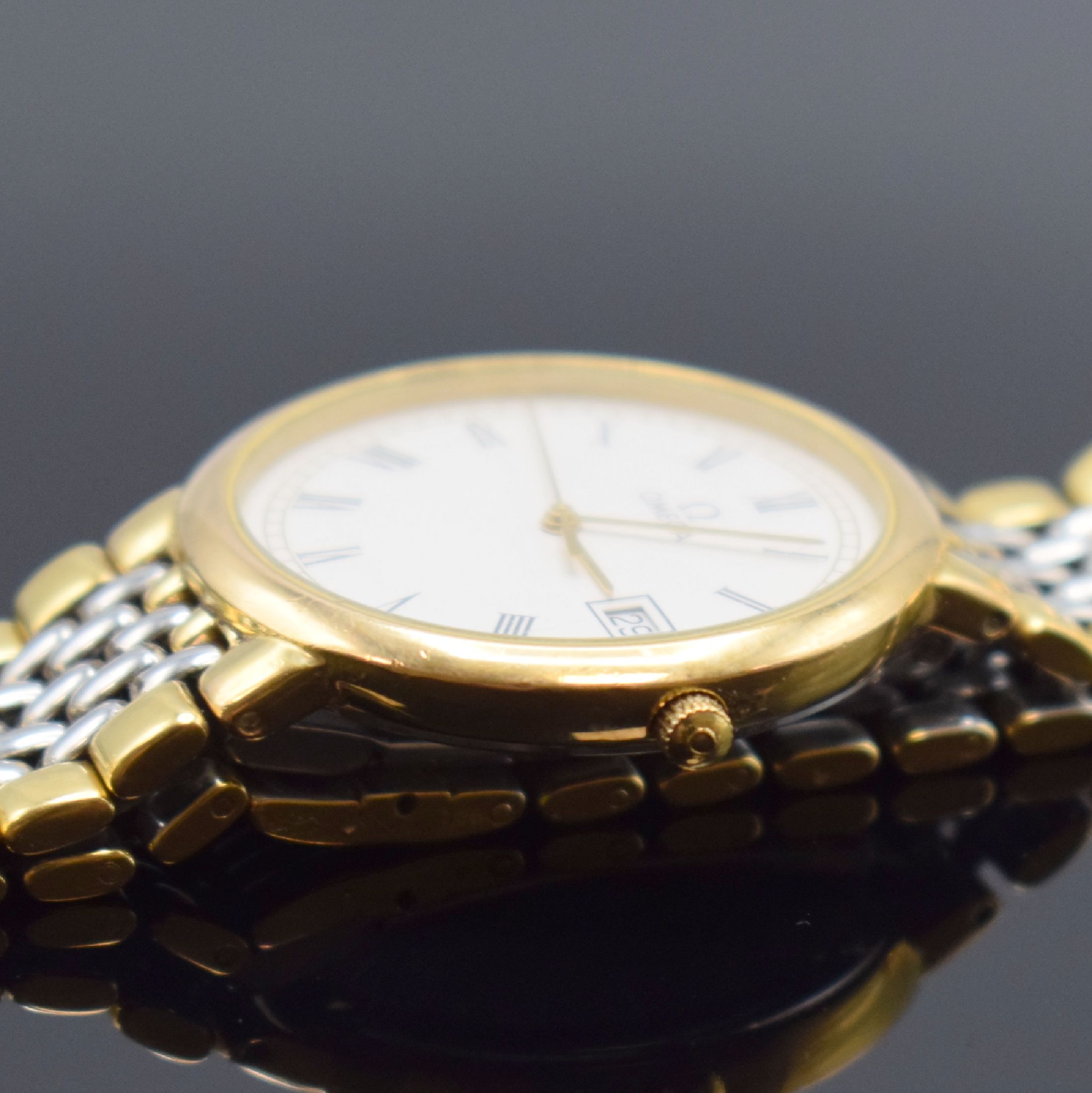 Detail c: OMEGA De Ville Herrenarmbanduhr Referenz 3961012, Schweiz 1980er Jahre, quarz, verg. Geh. inkl. Gliederband m. Faltschl., Edelstahlboden aufgedr., ...