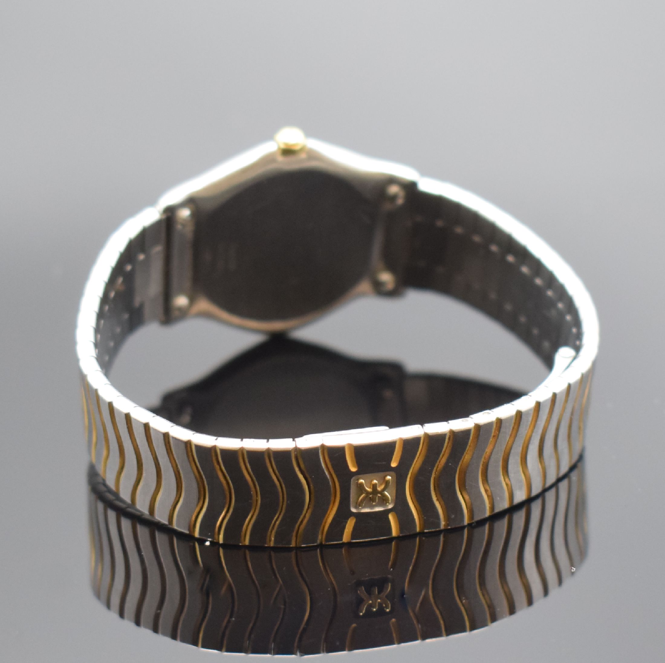Detail b: EBEL Herrenarmbanduhr Serie Sport Classique Referenz 181909, Schweiz um 1990, Edelstahl/Gold kombiniert inkl. Wellengliederband m. Faltschl., ...