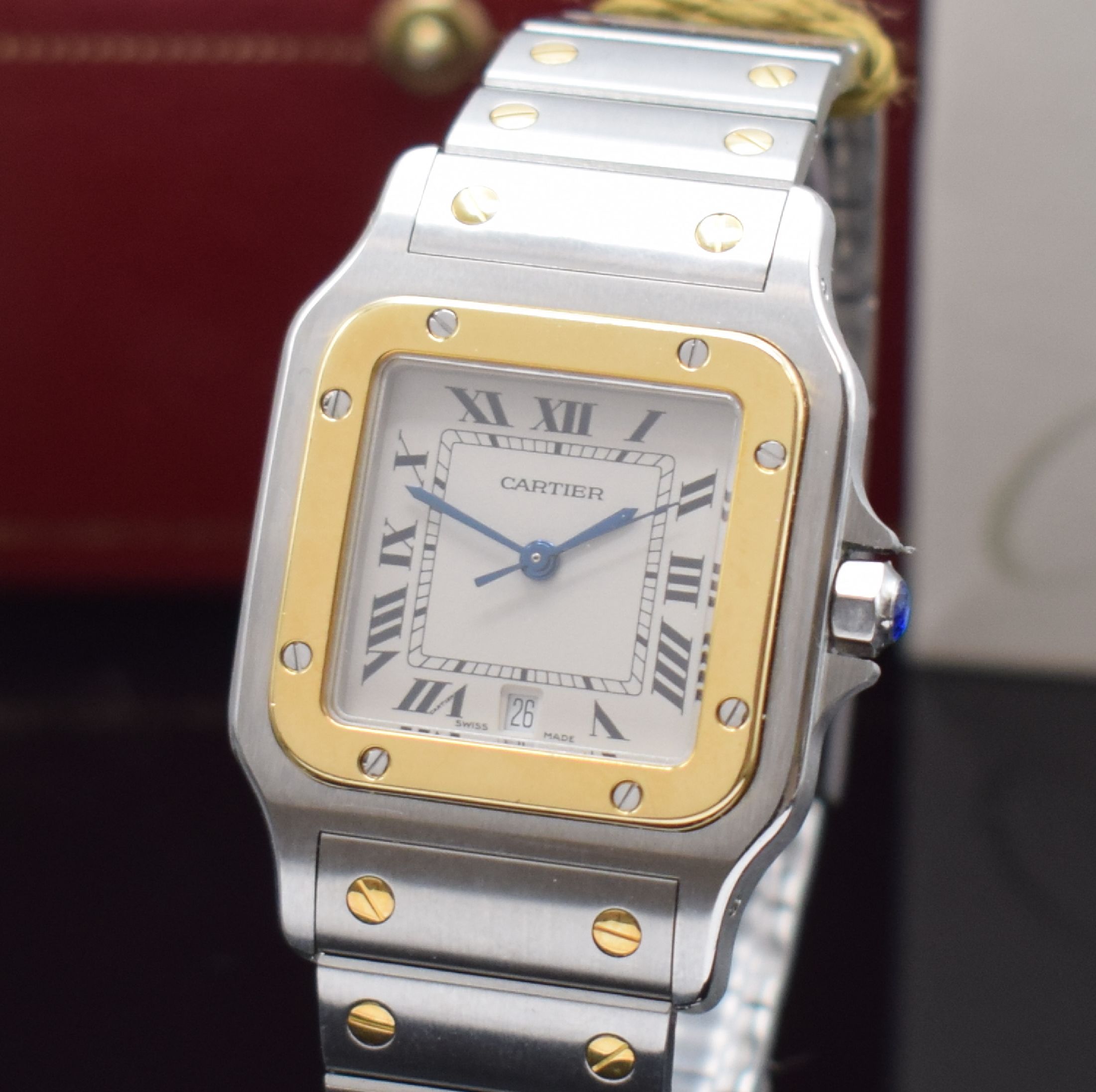 Detail a: CARTIER Armbanduhr Santos Galbée Referenz 1566, Edelstahl/Gold kombiniert inkl. Gliederband m. Faltschl., quarz, Boden 8-fach verschr., ...