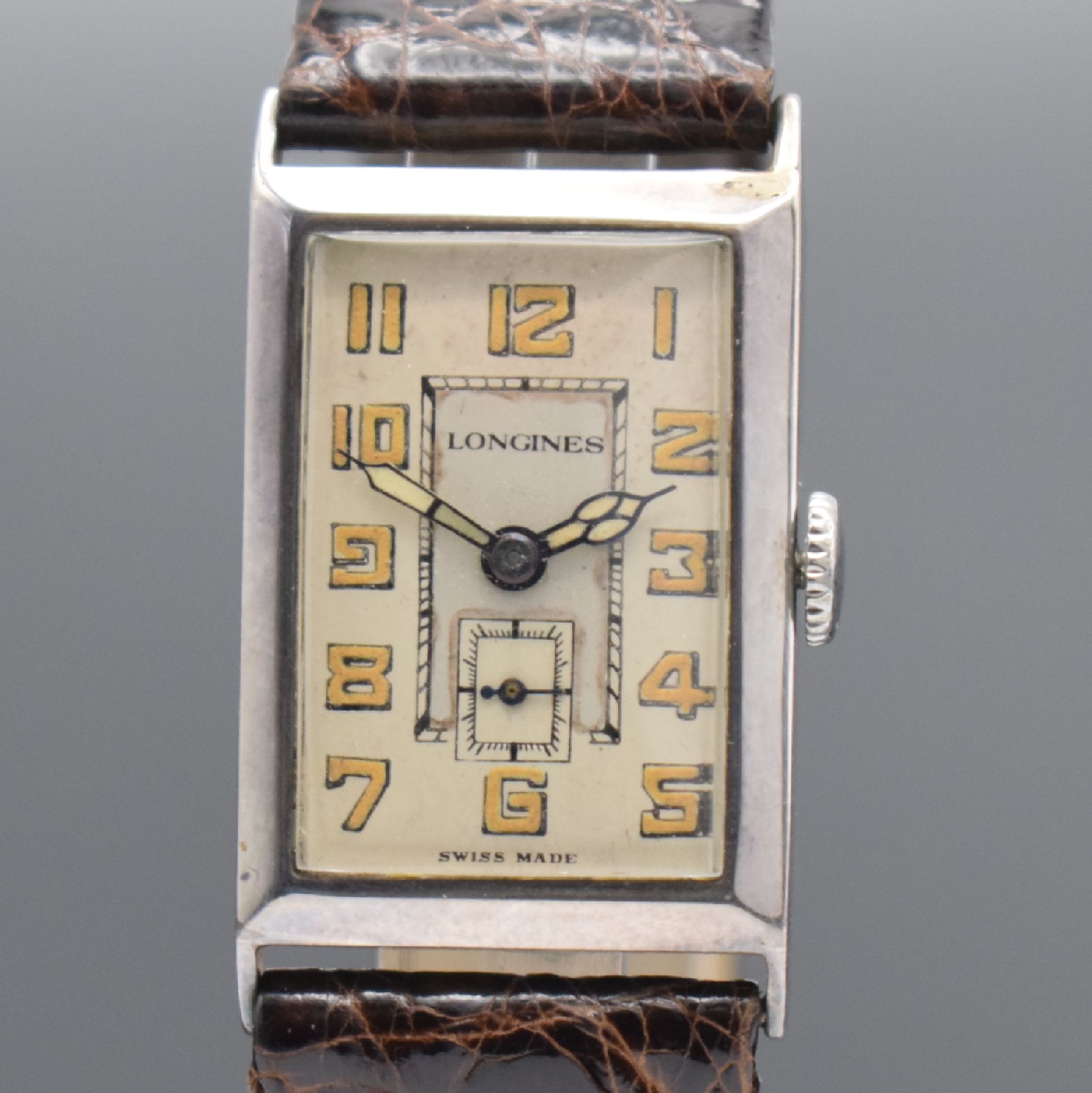 Detail a: LONGINES Armbanduhr mit Kaliber 9,47N, Schweiz um 1928, Handaufzug, 2-teil. 925er Silber Scharniergeh. unsign., silb. Zifferbl. m. arab. Zahlen ...