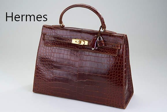 Seltene HERMES Kelly Bag 32, Shiny Crocodile in bordeauxrot, innen mit Ziegenleder, goldfarb. Hardware, orig. Schloß, mit Krokodilleder bezogen und ...