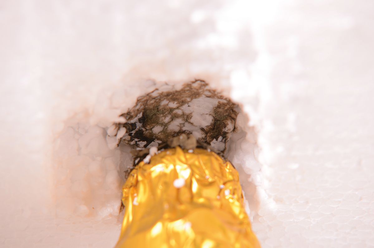 Detail a: 1 Fl. Nebukadnezar, Champagner, Drappier Carte d'Or, Brut, 15 Liter in Holzkiste, 12 % vol, minimal ausgeflaufen und Kapsel mit Schimmel, aus ...