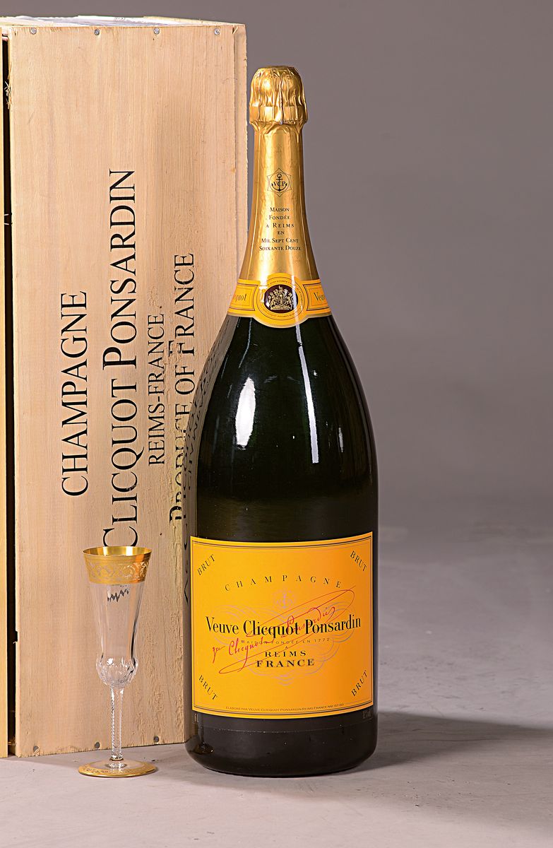 1 Fl. Methusalem, Champagner Veuve Clicquot Ponsardin, Brut, 6 Liter, in Holzkiste, 12 %, weiß, aus ehem. Restaurantbestand, nicht verkostet