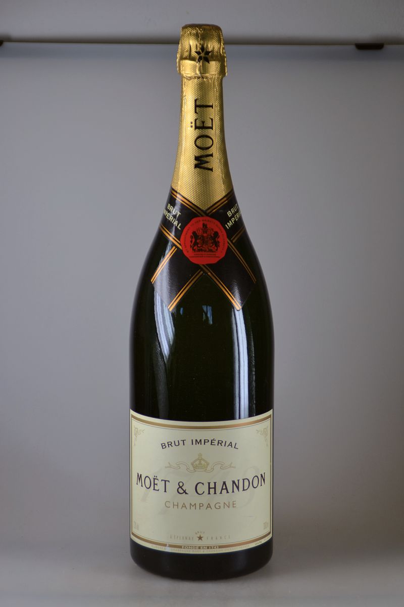 1 Fl. Jeroboam, Moet & Chandon, Champagner Brut Imperial, 3 Liter, in Holzkiste, 12 % vol, aus ehem. Restaurantbestand, nicht verkostet
