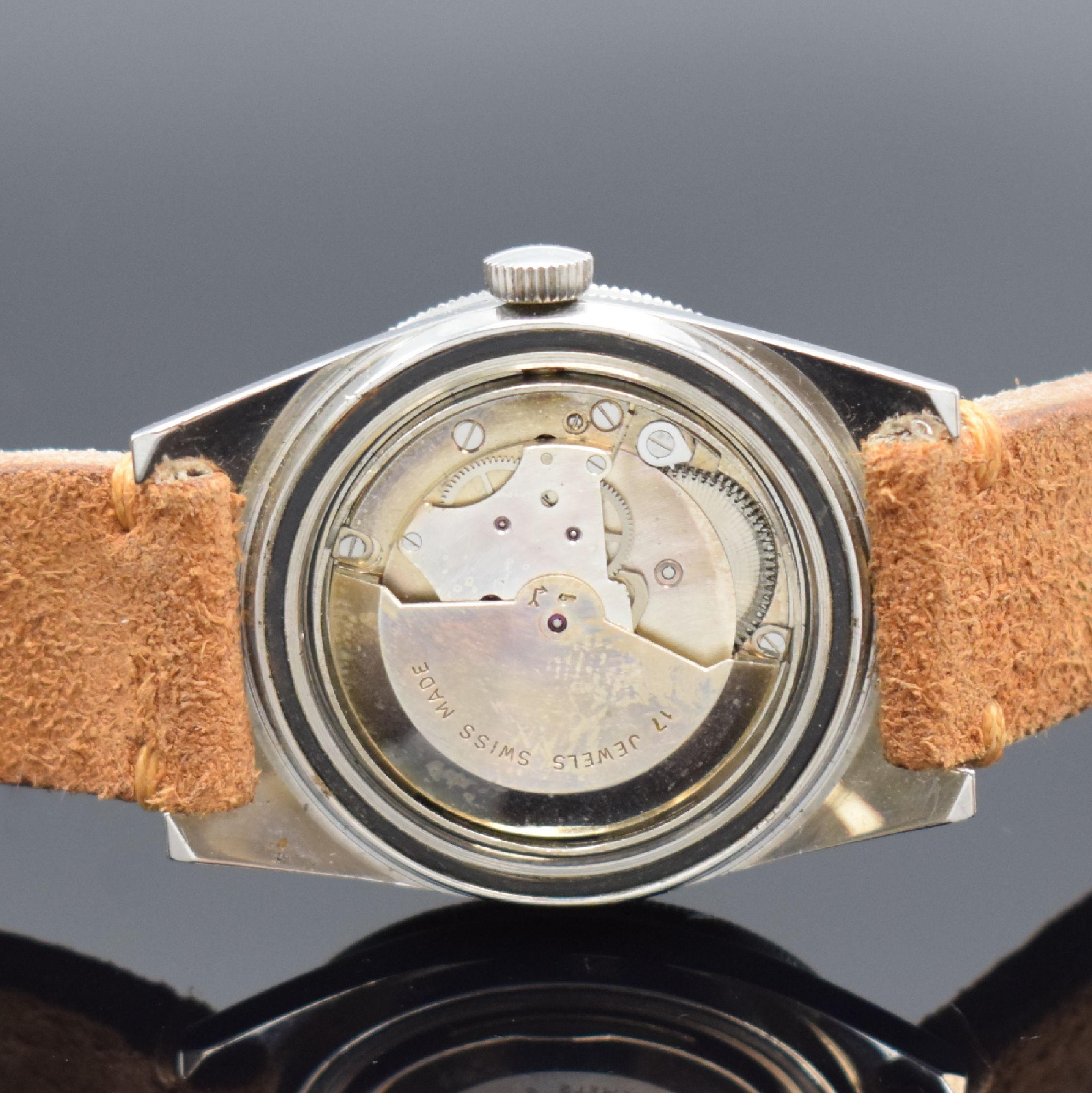 Detail d: LE CHEMINANT Master Mariner Herrensportuhr in Stahl, Schweiz um 1960, Automatik, verschr. Geh., Stahl-Drehlünette m. 60er-Tlg., schwarzes Zifferbl. ...
