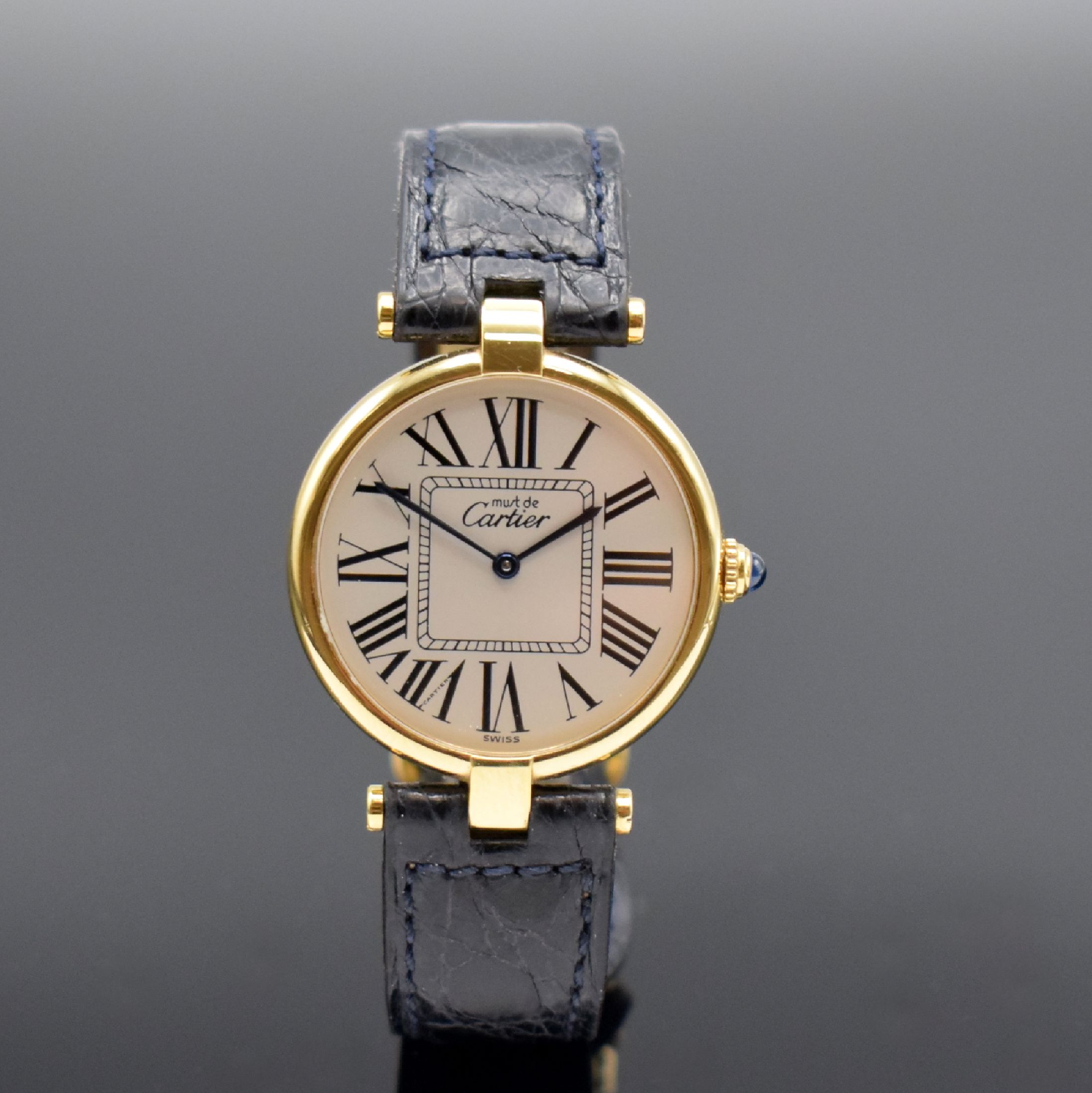 Detail c: CARTIER Paris Vermeil Damenarmbanduhr Referenz 59003 mit original Box und Zertifikat, Schweiz um 1993, quarz, verg. Silbergehäuse, Boden 2-fach ...