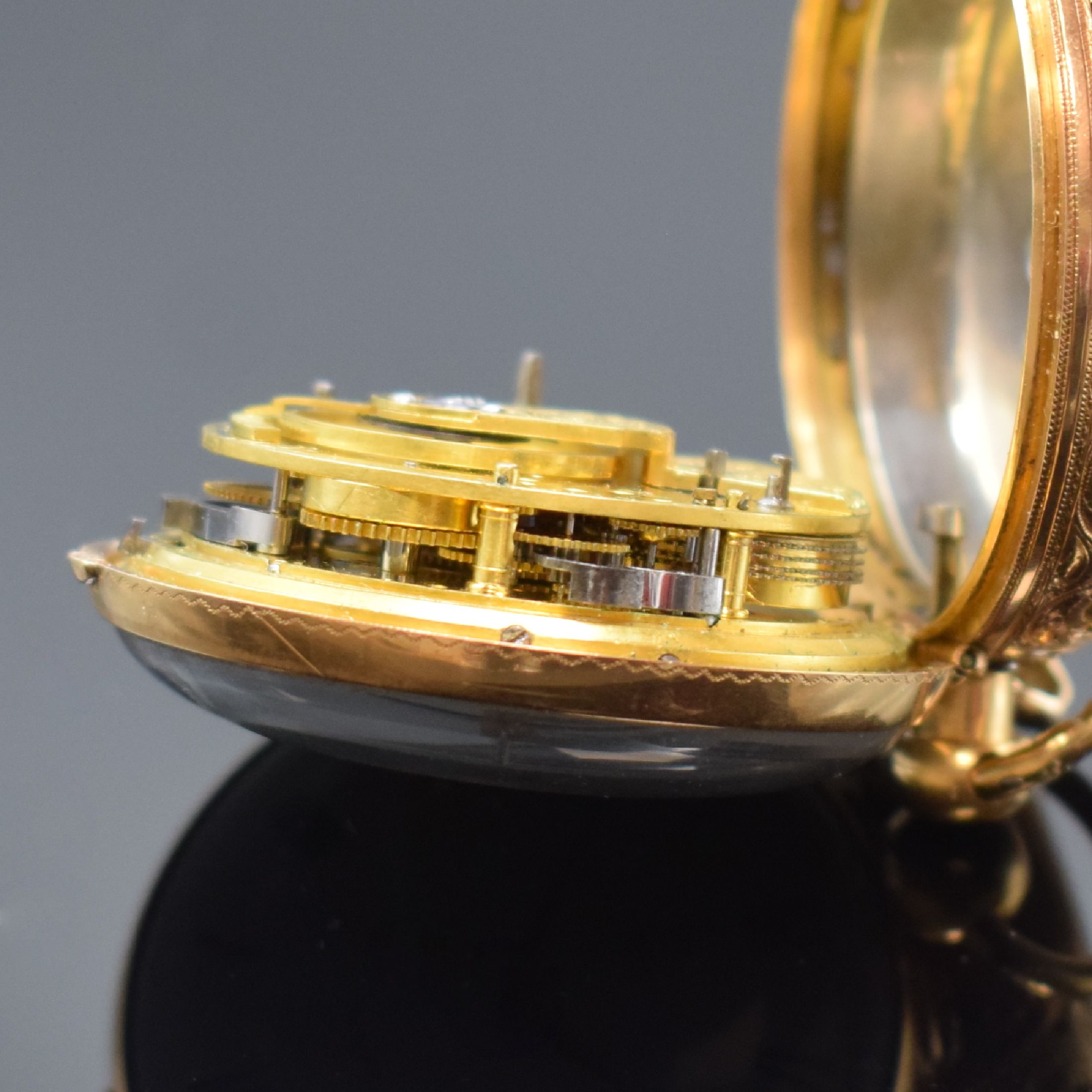 Detail i: ALEX. HARE London sehr schwere Duplex- Taschenuhr mit 1/4-Repetition in RG 750/000, England Hallmark 1815, Schlüsselaufzug, glattes Geh., seitl. ...