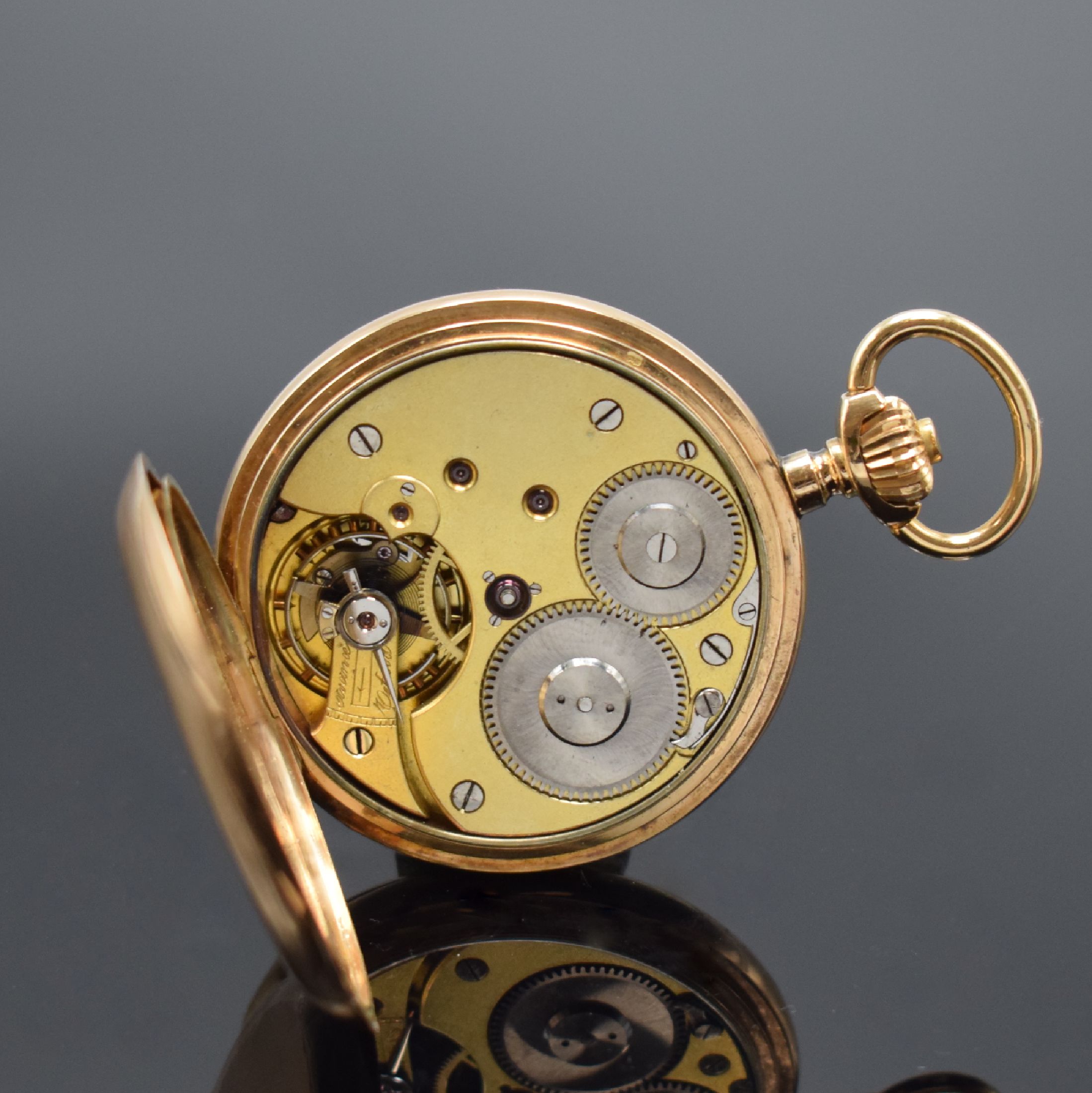 Detail g: Herrensavonette mit russischem Adler in Roségold 585/000, Schweiz für Russland um 1900, guill. 3-Deckel Goldgeh. dell., Cuv. m. Widmungsgravur, ...