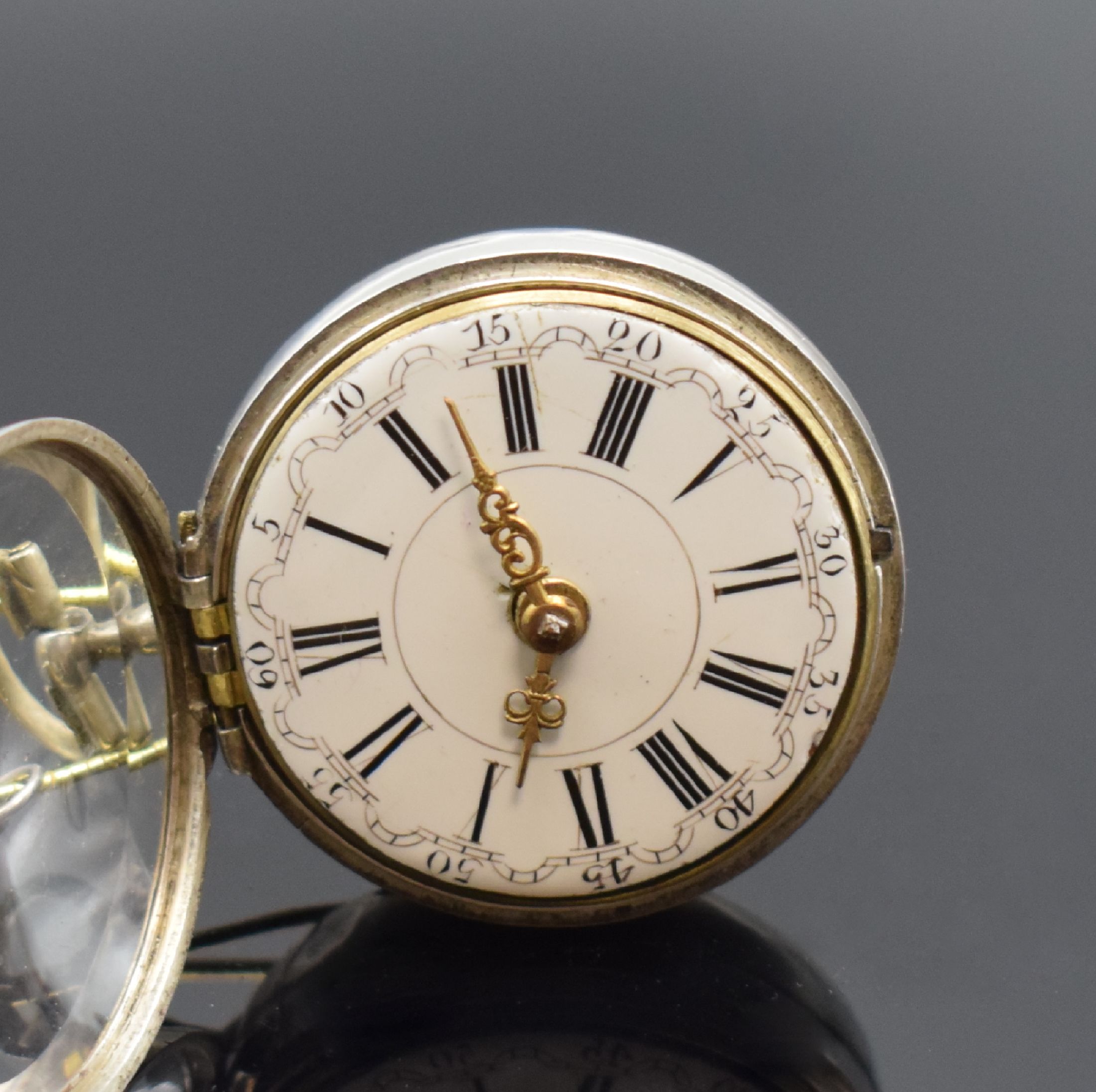 Detail f: JOSEPHSON London Repousse Spindeltaschenuhr mit 2 Übergehäusen in Silber, London Hallmark 1793, glattes Geh. dell., Repousse- Übergeh. m. ...