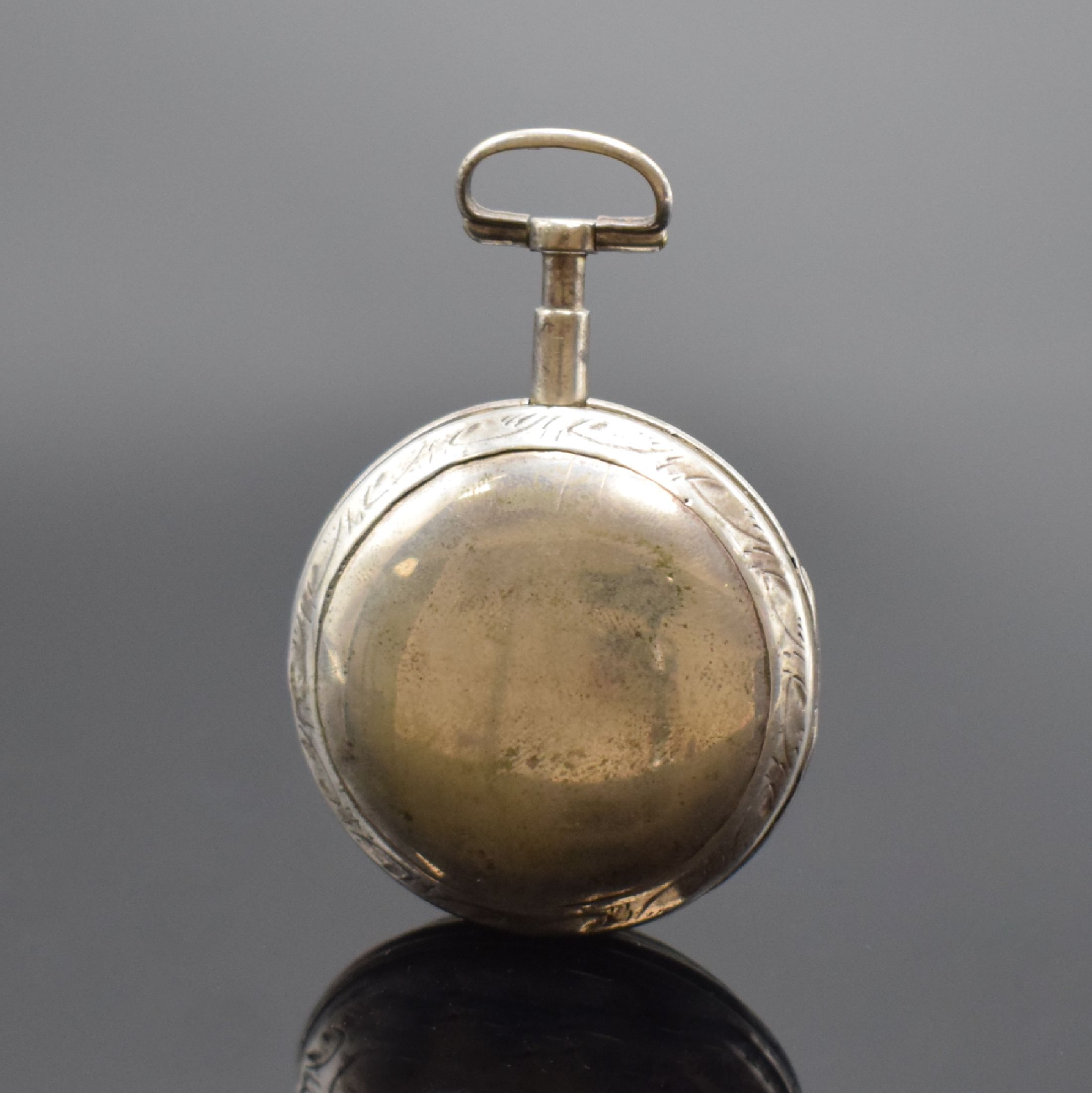 Detail a: BAILLON a PARIS Spindeltaschenuhr in Silber, Frankreich um 1790, glattes Geh. dell., Emailzifferbl. m. röm. Std. und großer arabischer Minuterie ...