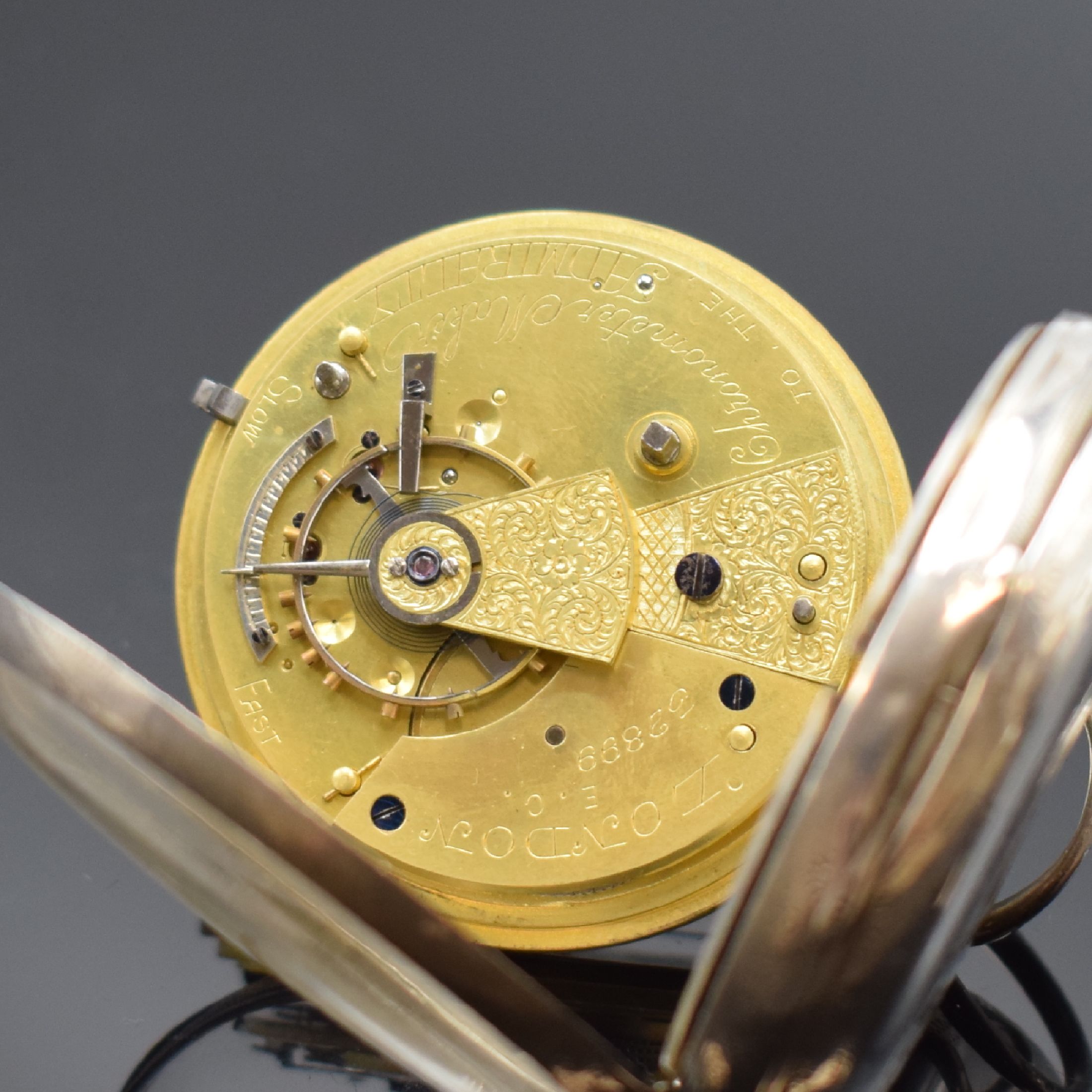 Detail f: Konvolut 3 Silbertaschenuhren, Schweiz / England um 1880, 2 schwere, englische Taschenuhren mit Silber-Zifferblättern und röm. Goldzahlen, nach ...