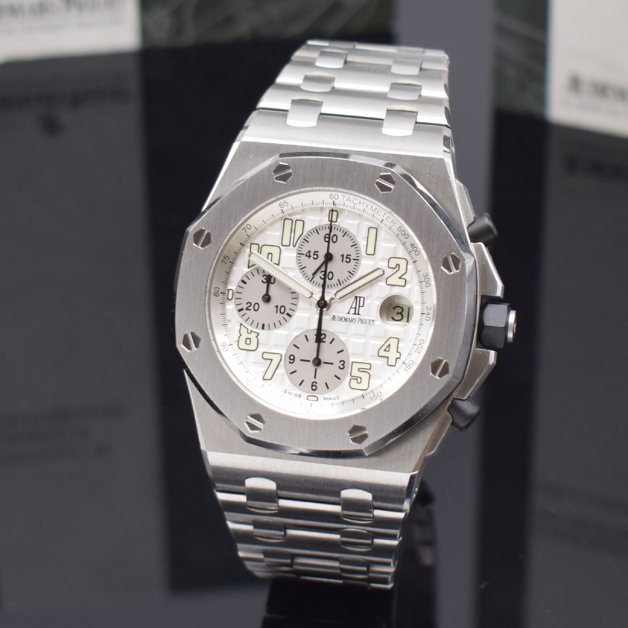 Detail a: AUDEMARS PIGUET Royal Oak Offshore Armbandchronograph Referenz 25721ST.OO.1000ST.07.A, Automatik, 3-teil. Gehäuse in Edelstahl inkl. Gliederband m. ...