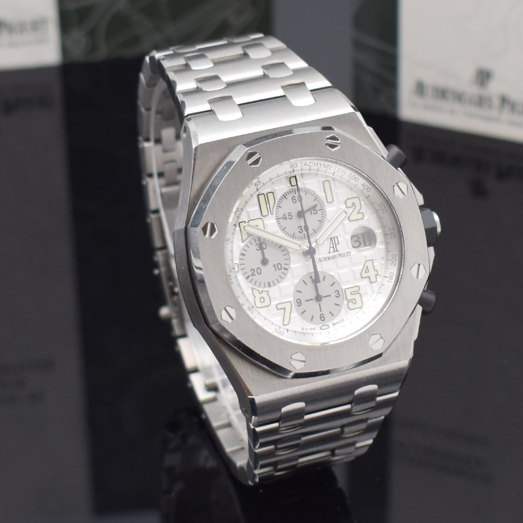 Detail d: AUDEMARS PIGUET Royal Oak Offshore Armbandchronograph Referenz 25721ST.OO.1000ST.07.A, Automatik, 3-teil. Gehäuse in Edelstahl inkl. Gliederband m. ...