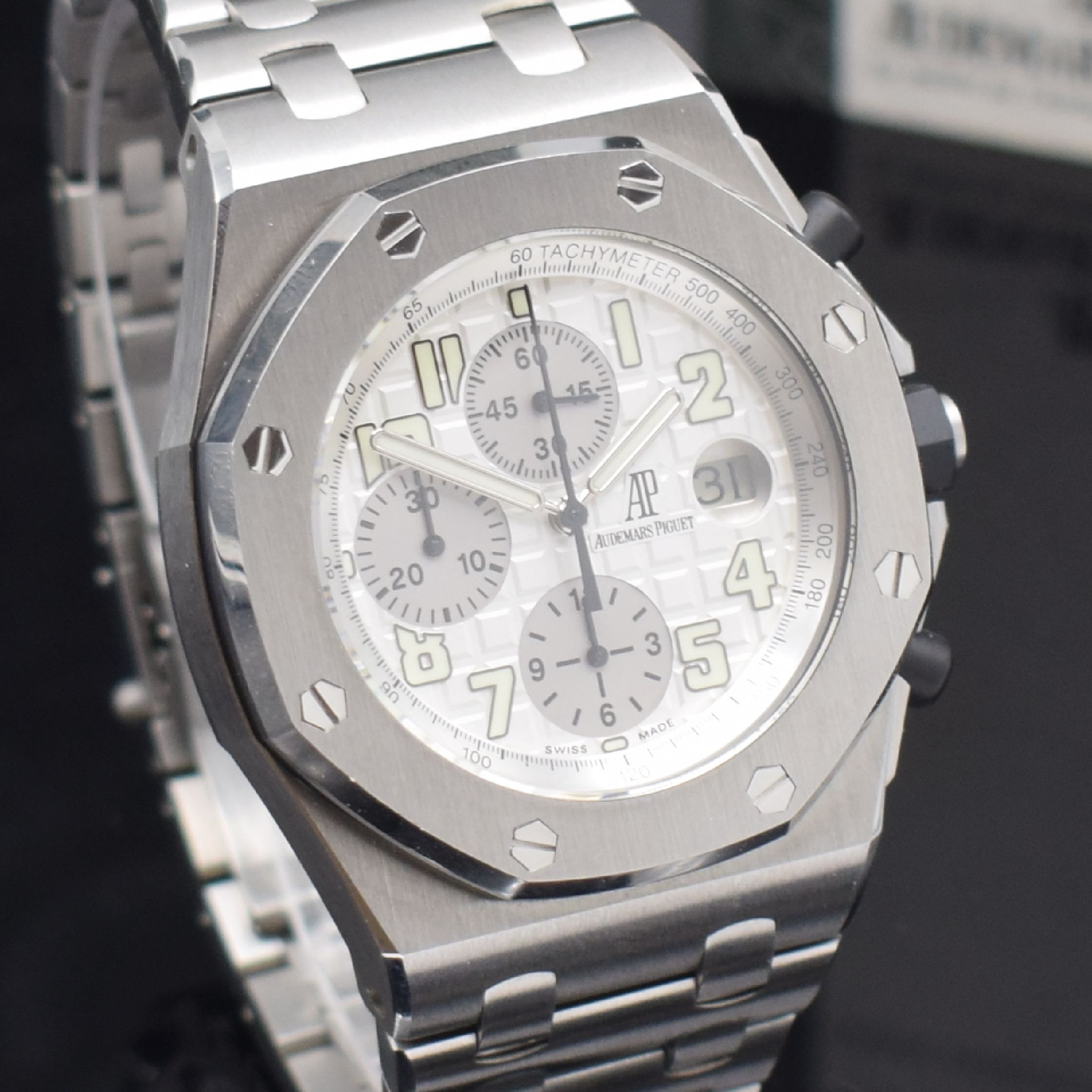 Detail e: AUDEMARS PIGUET Royal Oak Offshore Armbandchronograph Referenz 25721ST.OO.1000ST.07.A, Automatik, 3-teil. Gehäuse in Edelstahl inkl. Gliederband m. ...