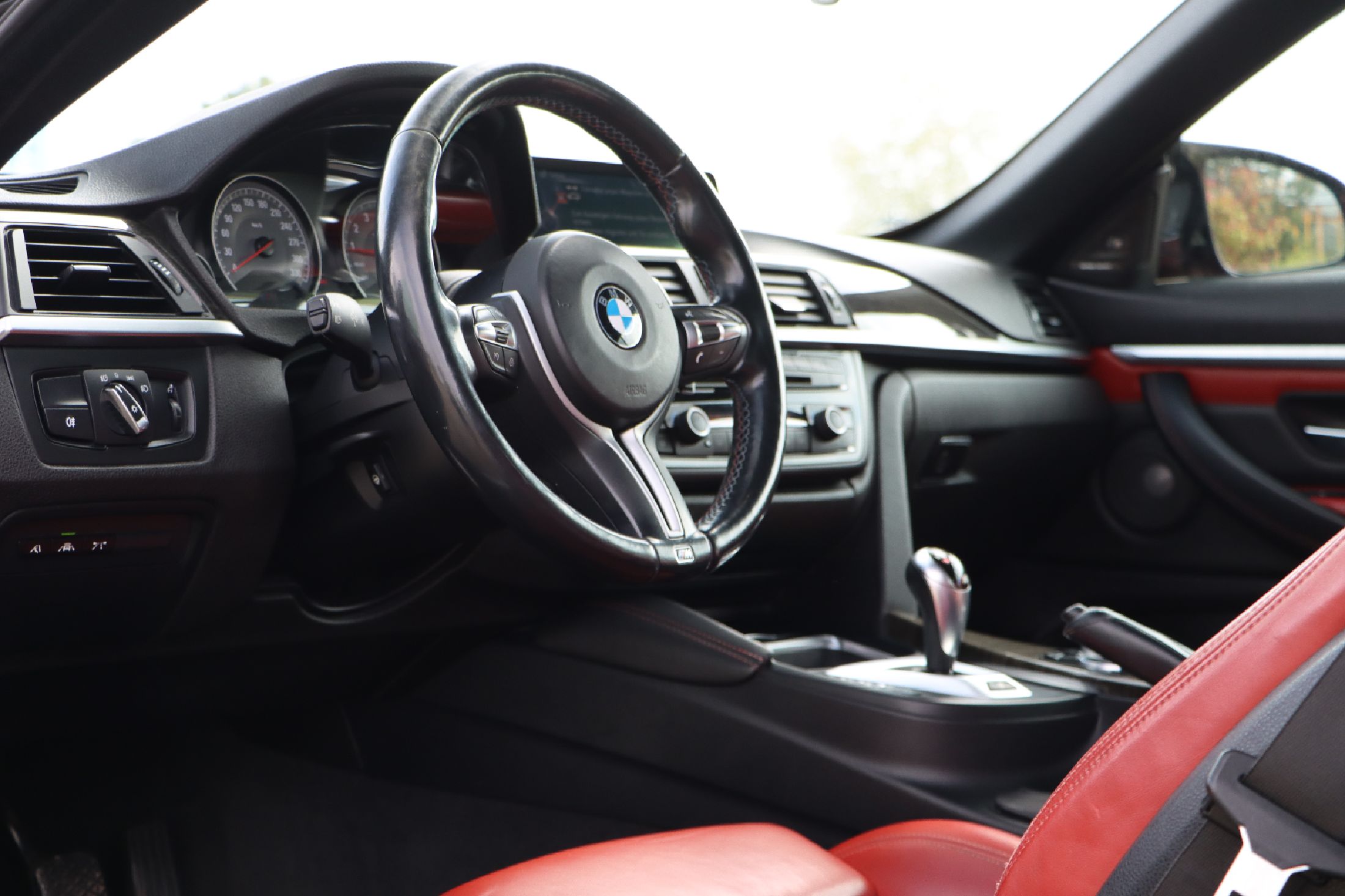 Detail g: BMW M4 Cabriolet, Fahrgestellnummer: WBS3U9C55FJ967695, EZ 10/2014, 2. Hand in Deutschland, Laufleistung ca. 100.250 km abgelesen, HU 06/2013, 317 ...