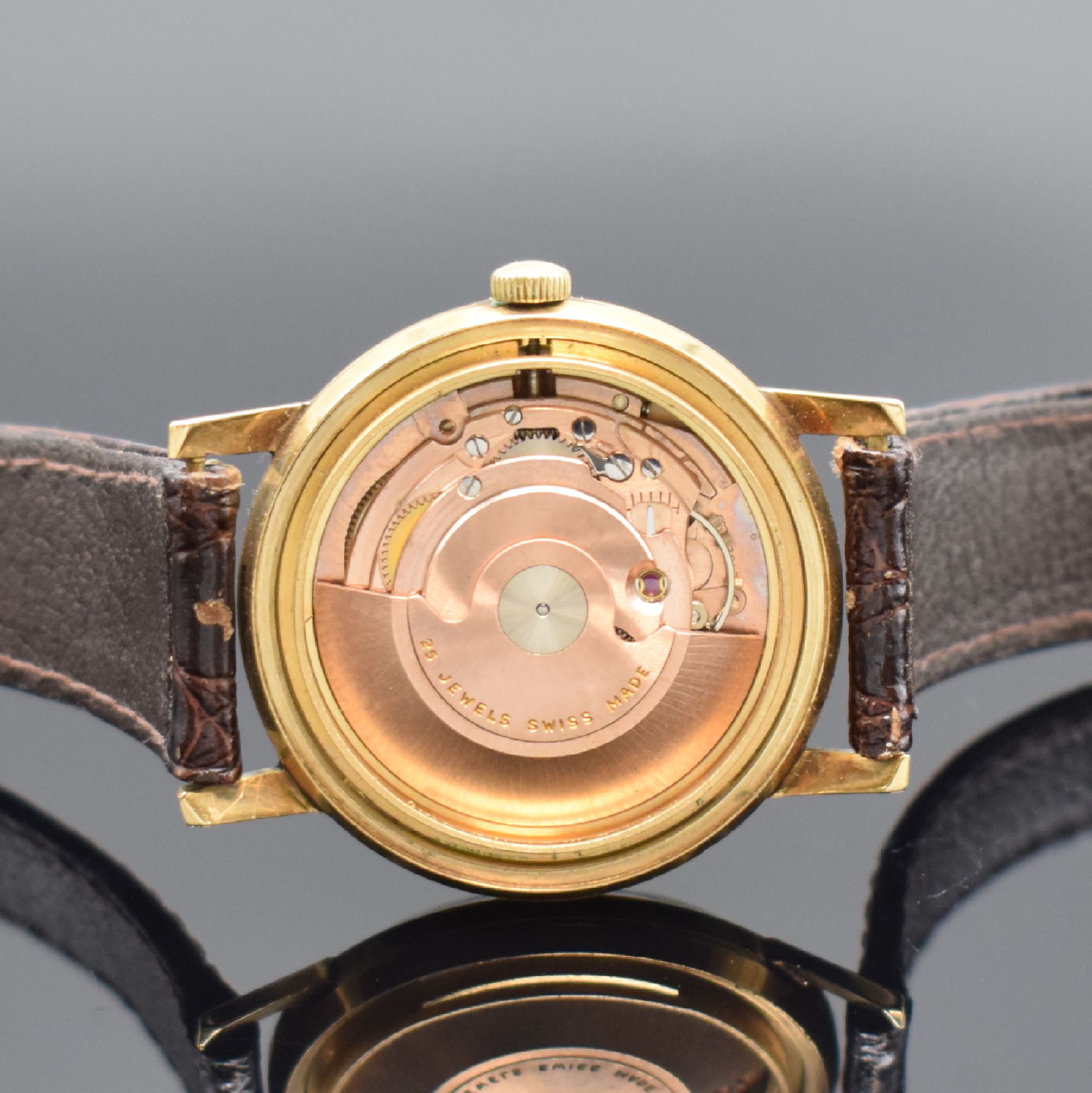 Detail d: PRECIMAX Herrenarmbanduhr in GG 585/000 Referenz 8845, Automatik, Schweiz 1960er Jahre, Boden verschr., silb. Zifferbl. m. aufgel. Indizes, ...