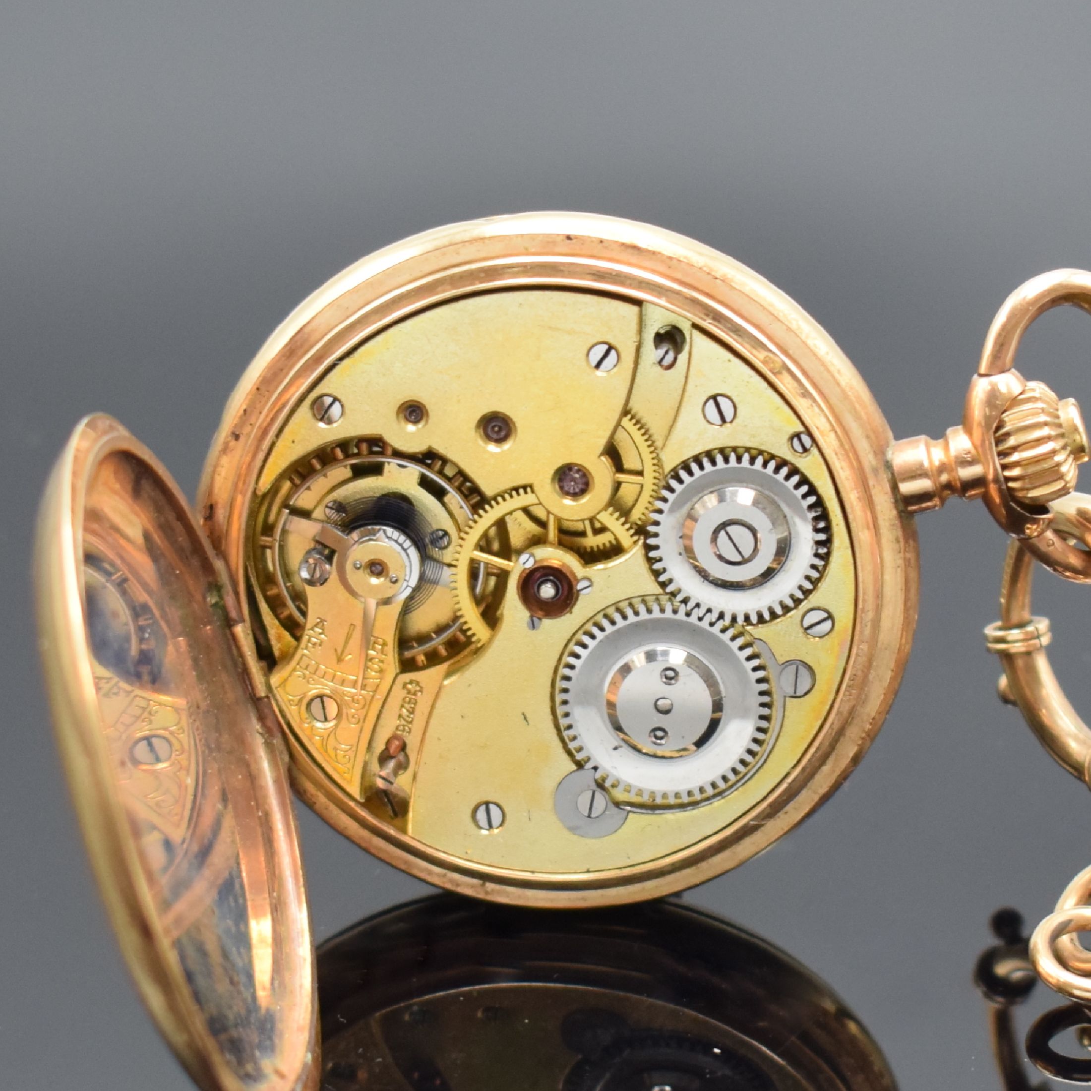 Detail g: FAUVETTE HAD. Savonette Herrentaschenuhr in RG 585/000, Schweiz um 1900, guill. 2-Deckel Goldgeh. dell., verg. Cuv., Emailzifferbl. m. röm. Std., ...