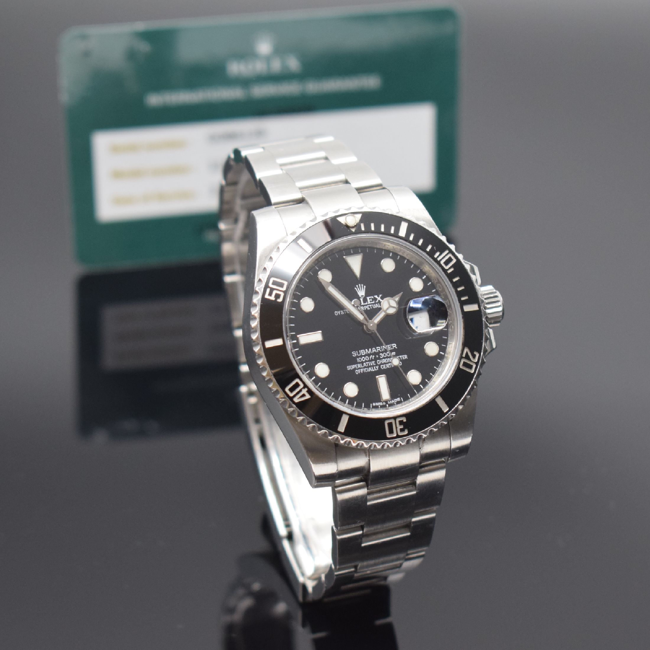 Detail b: ROLEX Herrenarmbanduhr Oyster Perpetual Date Submariner Referenz 116610, Automatik, Schweiz um 2011, G-Serie, Chronometer der Superlative in ...
