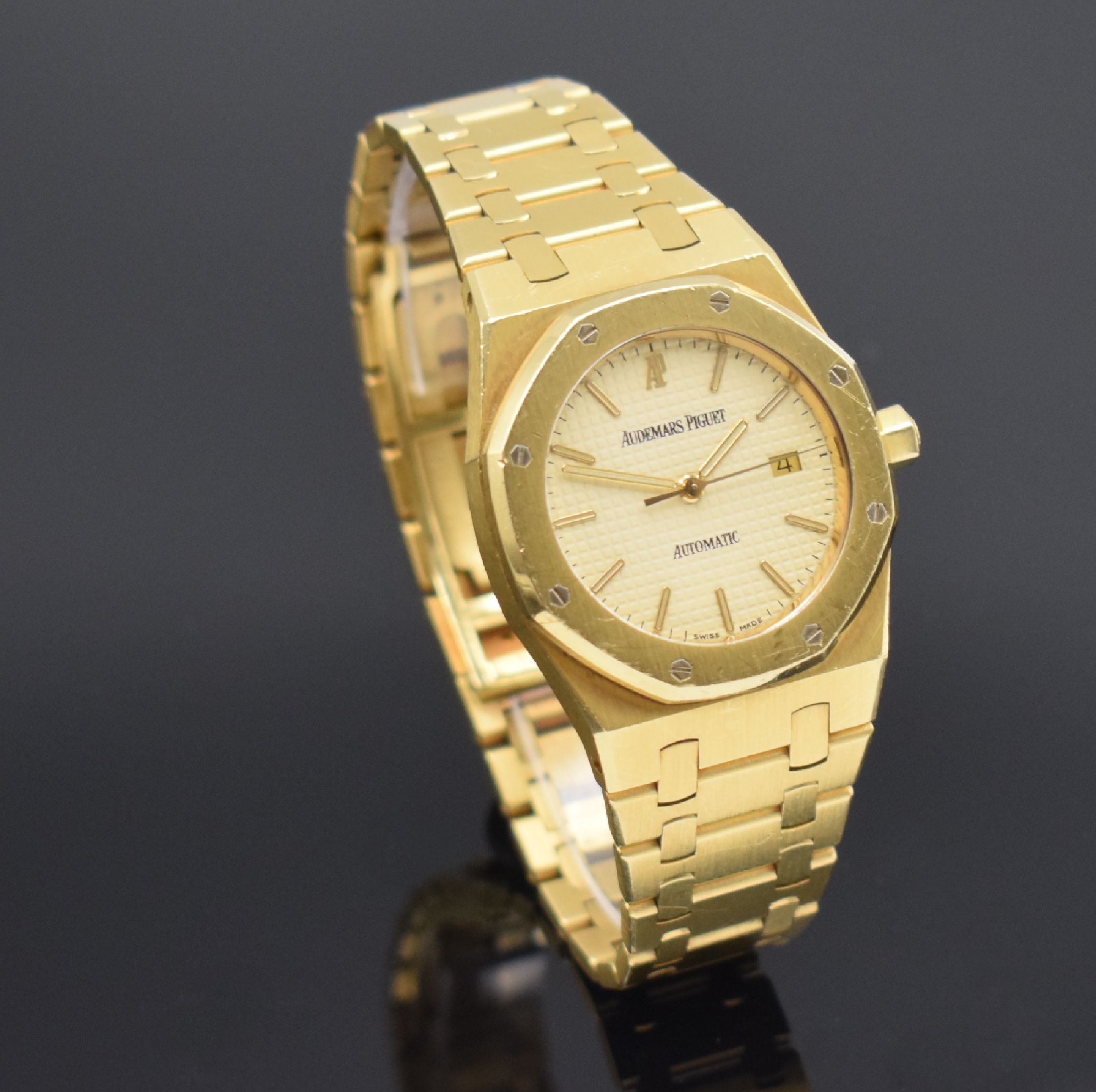 Detail b: AUDEMARS PIGUET seltene Armbanduhr Royal Oak in GG 750/000 D-Serie, Schweiz um 1996, Automatik, Design von Gerald Genta, 2-teil. Geh., Lünette gegen ...