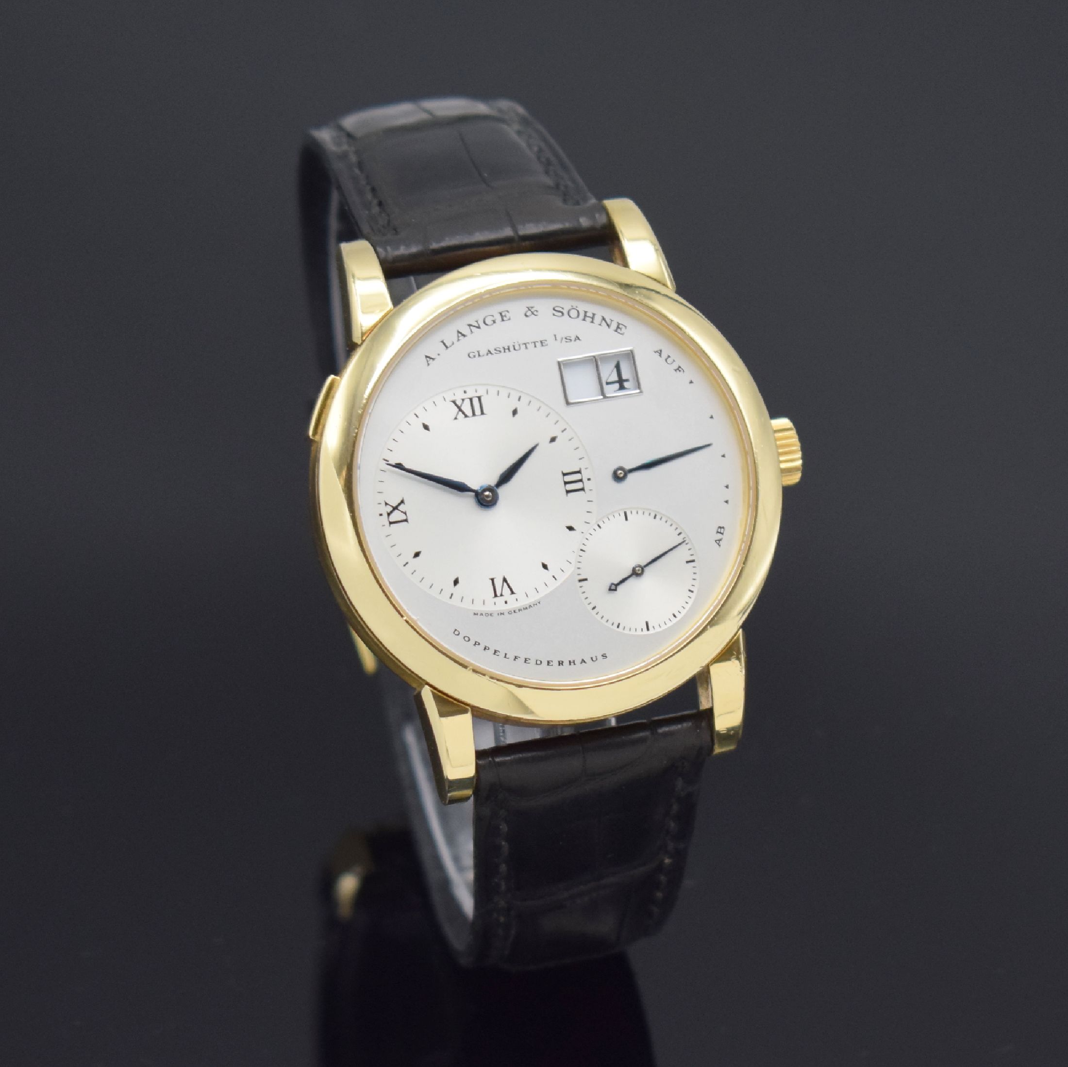 Detail b: A. LANGE & SÖHNE hochfeine Herrenarmbanduhr Modell Lange 1 Referenz 101.021, Handaufzug, Deutschland um 1999, GG 750/000 inkl. orig. Lederband m. ...