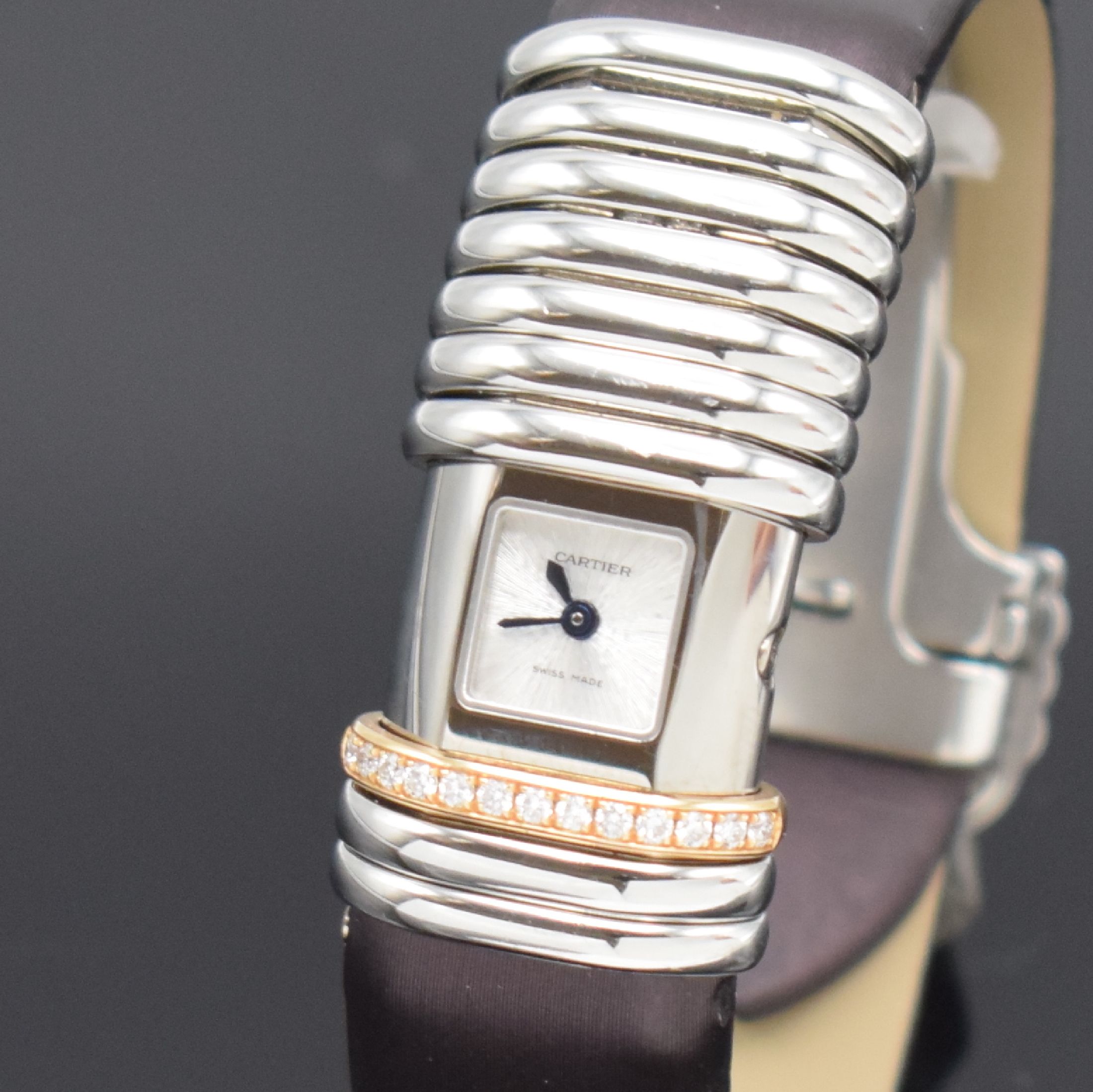 Detail a: CARTIER Damenarmbanduhr Modellserie Declaration Referenz 2611, Edelstahlgeh. inkl. orig. Leder-/Satinband m. orig. Faltschl., 8 bewegliche Spangen, ...