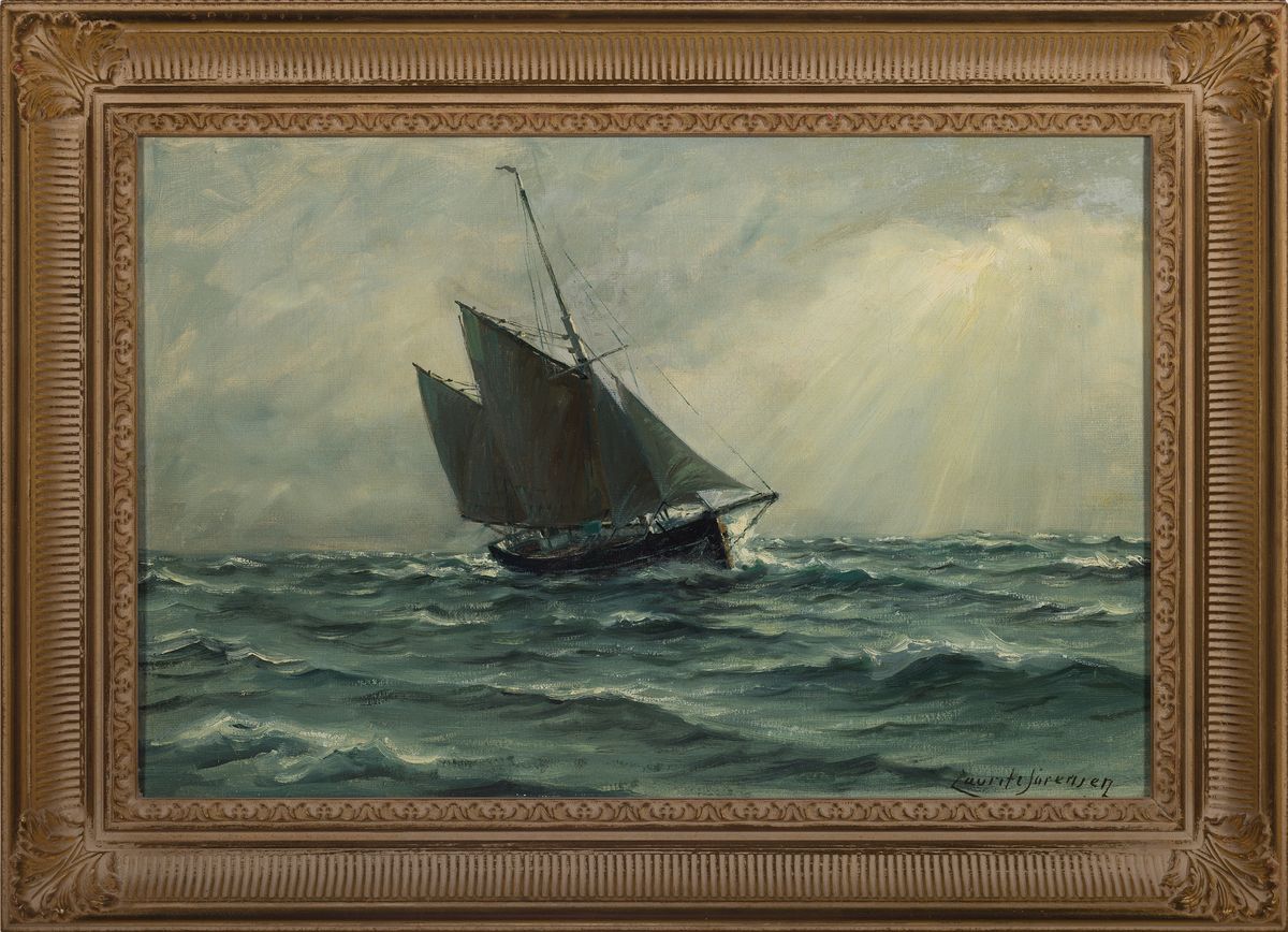 Detail l: Laurits Sörensen, 1865-ca. 1912, 2 Pendants: Segelschiffe auf ruhiger bzw. auf rauher See, Öl/Lwd, beide signiert, je ca. 31x47cm, R. ca. 42x58cm