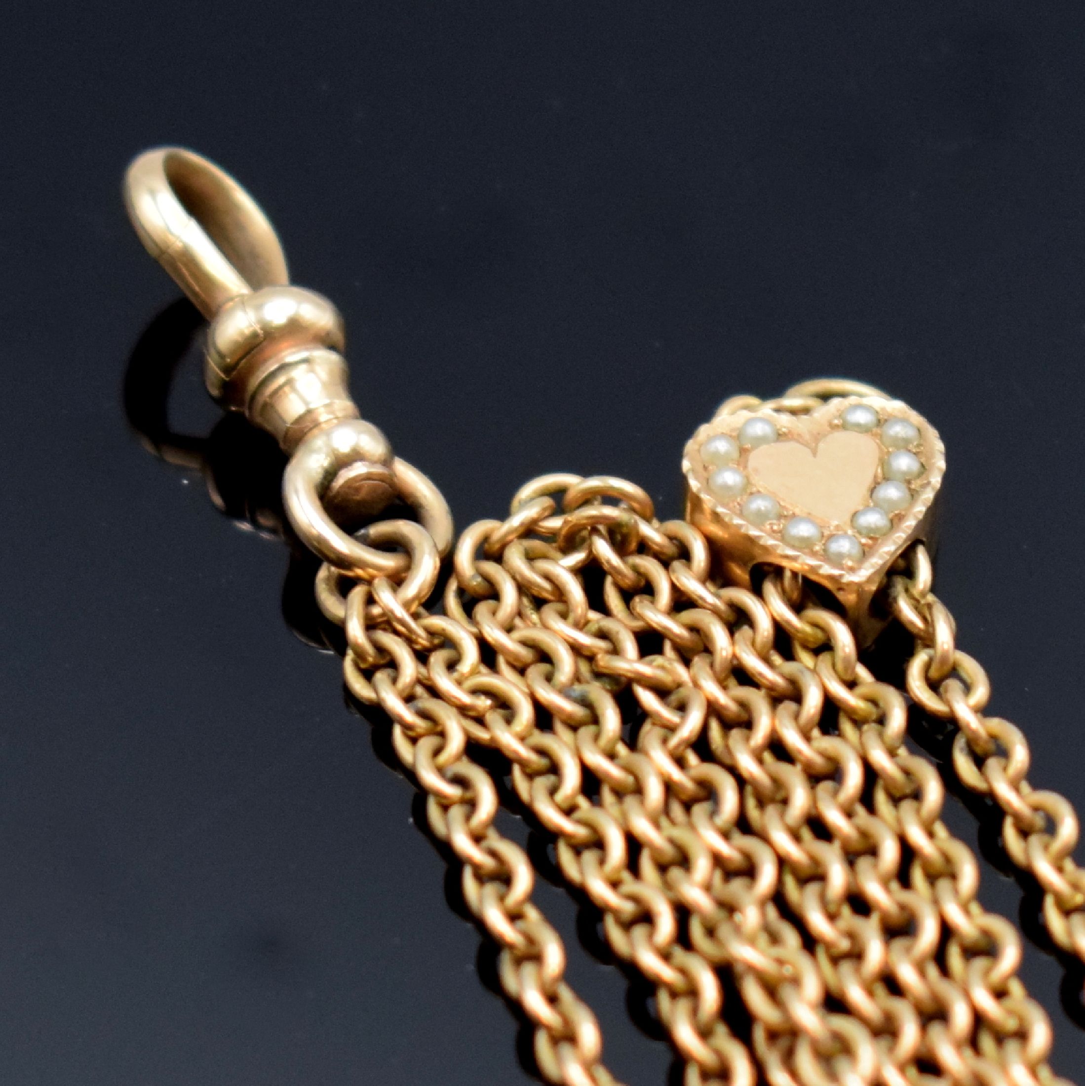 Detail b: Taschenuhrkette in RoseG 585/000, mit Karabiner, L. ca. 35 cm, Gew. ca. 16g, Länge durch Kettenschieber in Form eines Herzens verstellbar, in ...