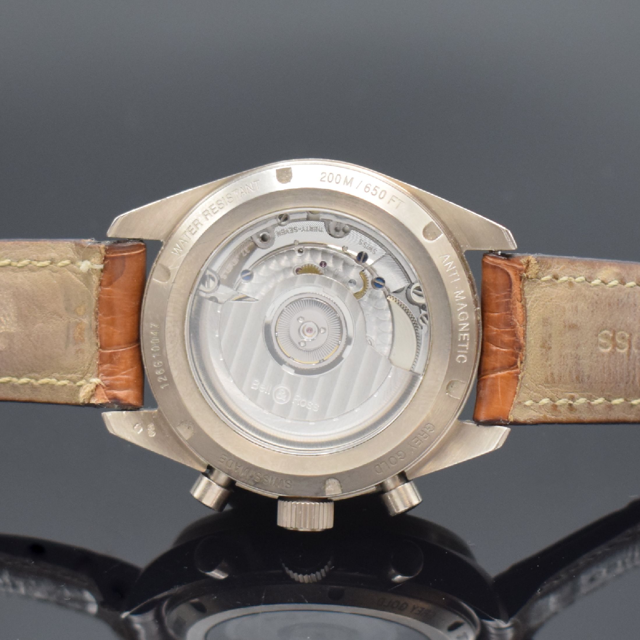 Detail e: BELL & ROSS seltener Vintage 126 Armbandchronograph in 750/000 Graugold, Automatik, orig. Lederband m. dopp. Faltschl. in Edelstahl, beids. vergl., ...